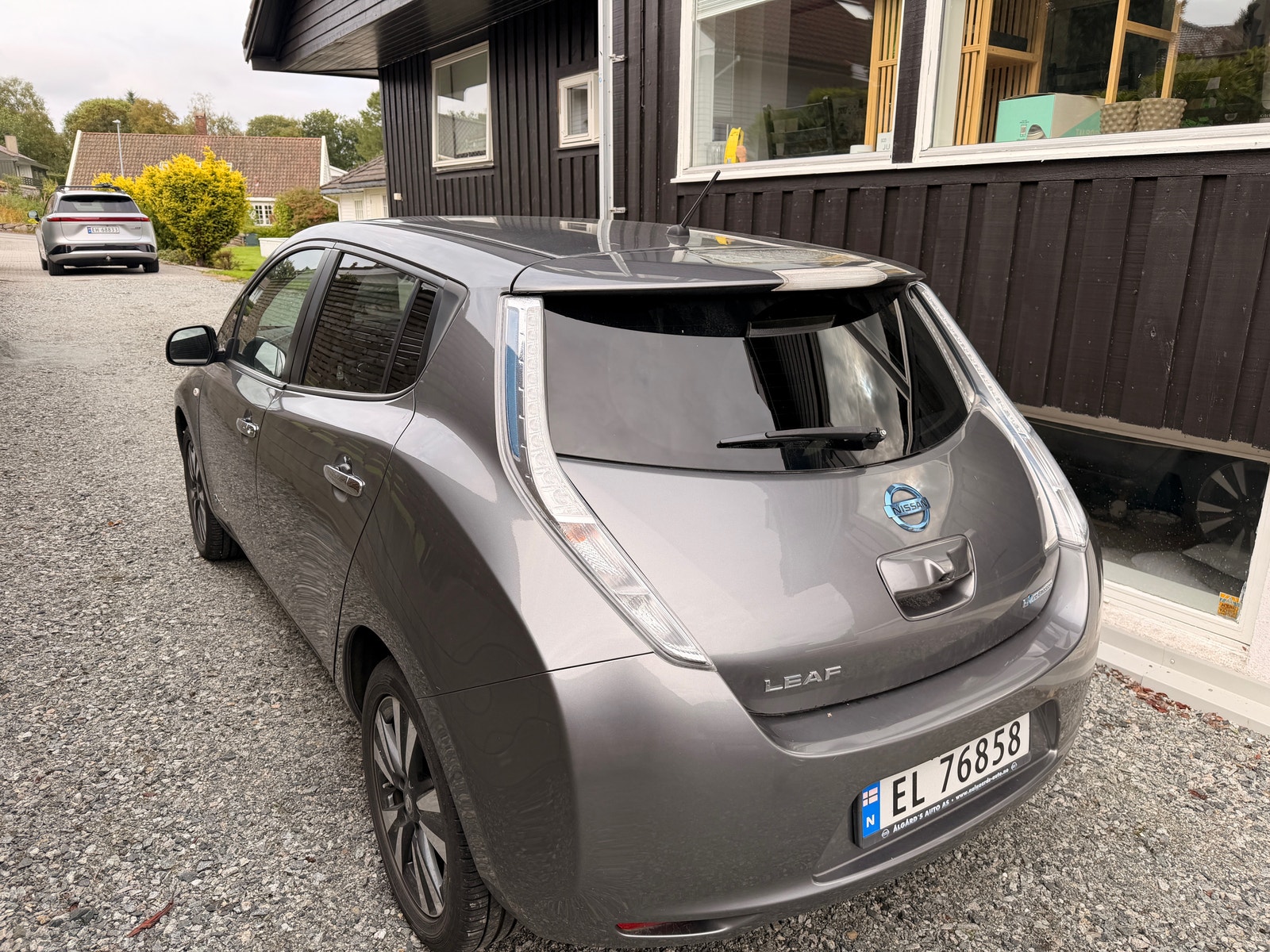 Nissan Leaf 24 kWh, 109ps, 2015