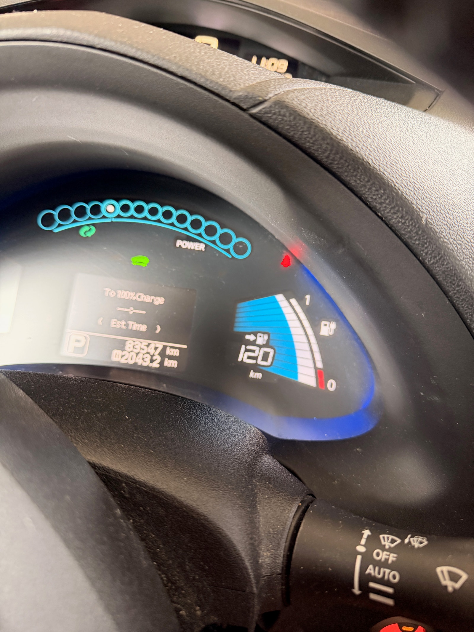 Nissan Leaf 24 kWh, 109ps, 2015