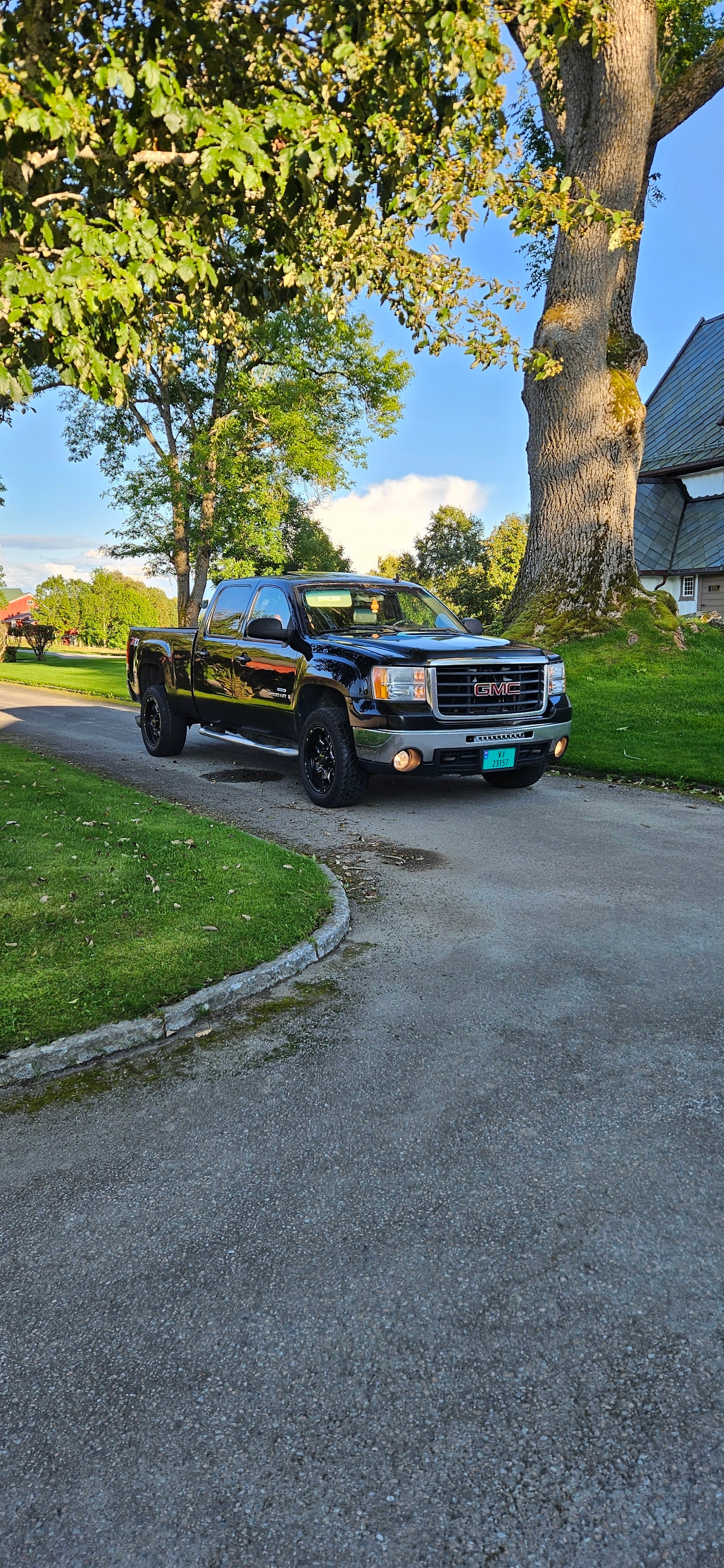 GMC Sierra 2500 HD Crew Cab 6.6 V8 Duramax 4WD Automatic, 6-trins, 370ps, 2009