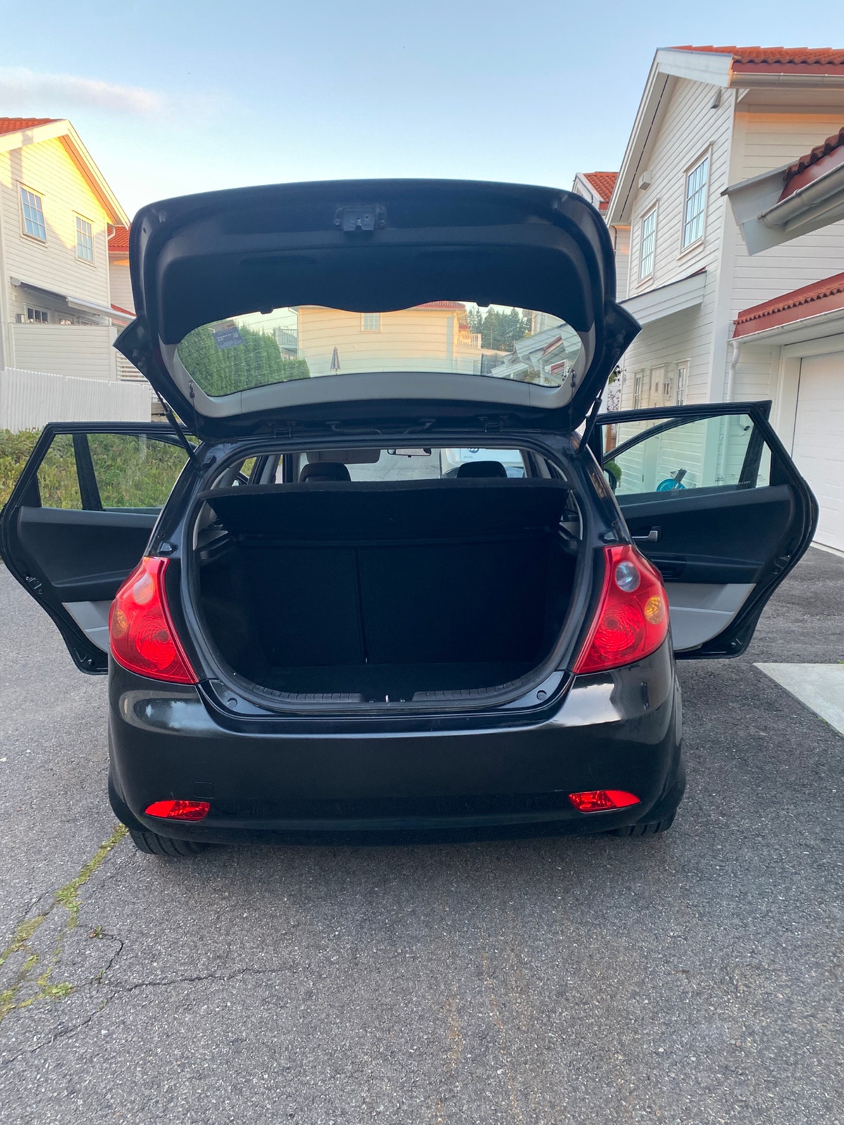 Kia cee'd 1.6 CRDi Manual, 5-trins, 90ps, 2008
