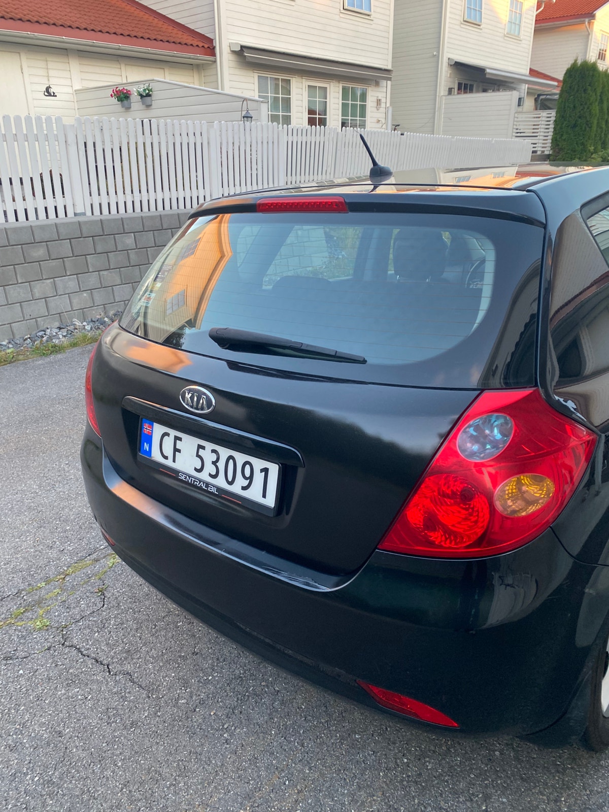 Kia cee'd 1.6 CRDi Manual, 5-trins, 90ps, 2008