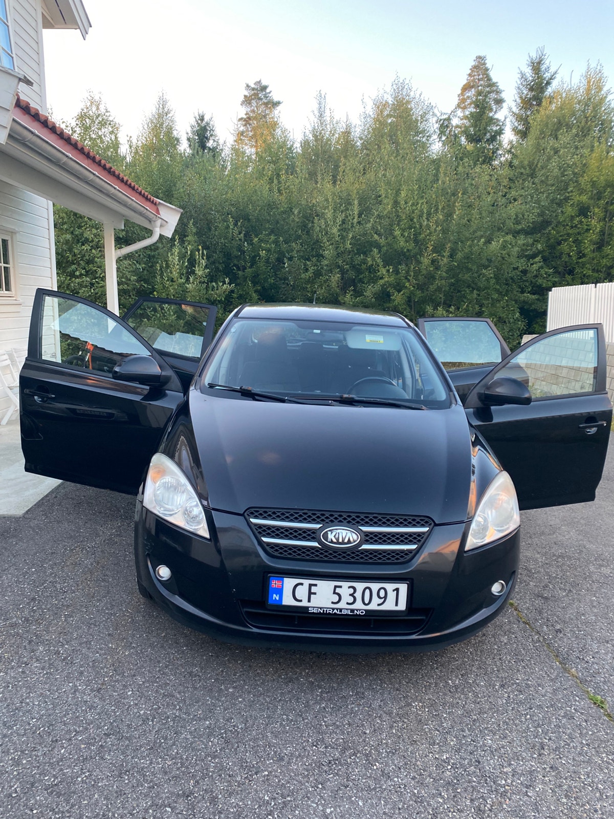 Kia cee'd 1.6 CRDi Manual, 5-trins, 90ps, 2008