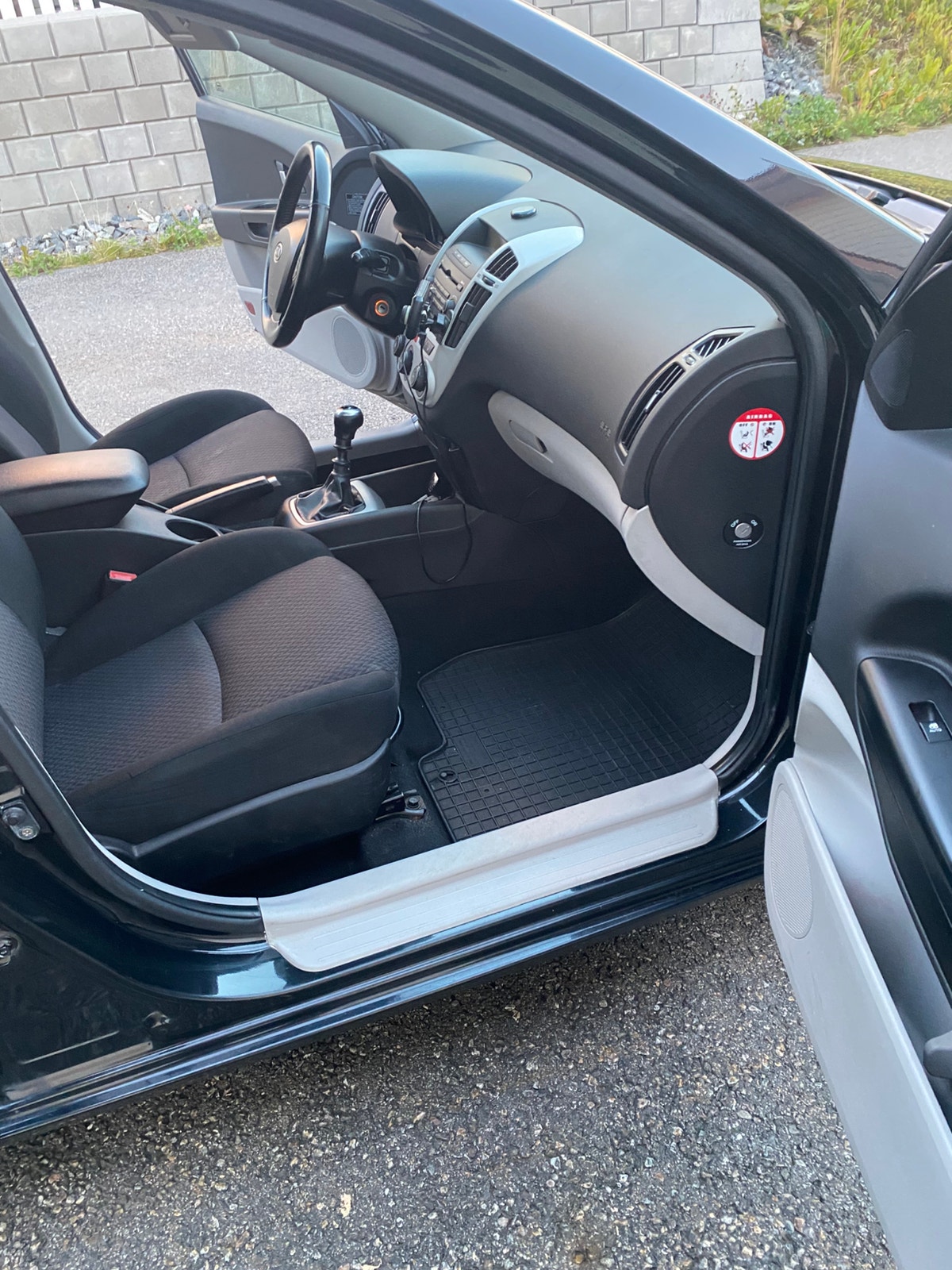 Kia cee'd 1.6 CRDi Manual, 5-trins, 90ps, 2008