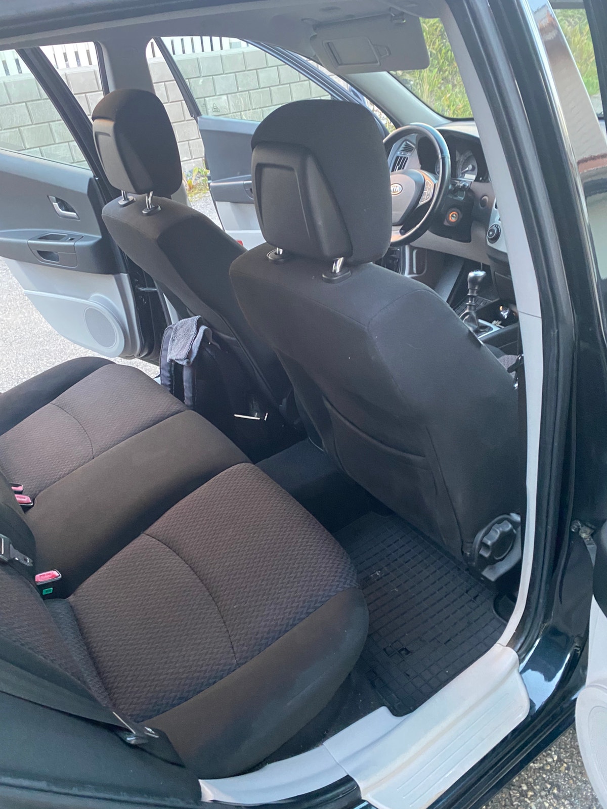 Kia cee'd 1.6 CRDi Manual, 5-trins, 90ps, 2008