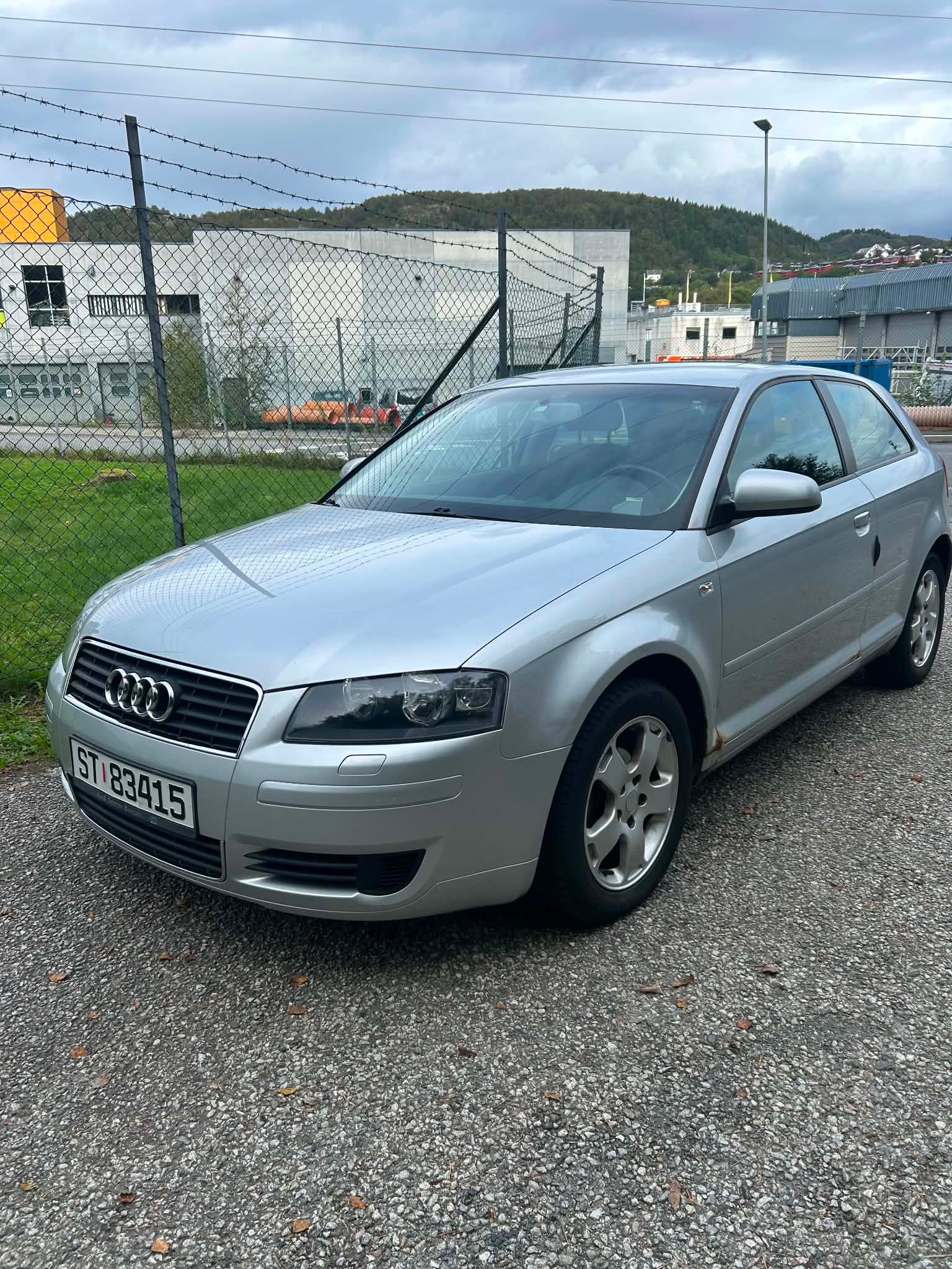 Audi A3 1.6 8v TipTronic, 6-trins, 102ps, 2004
