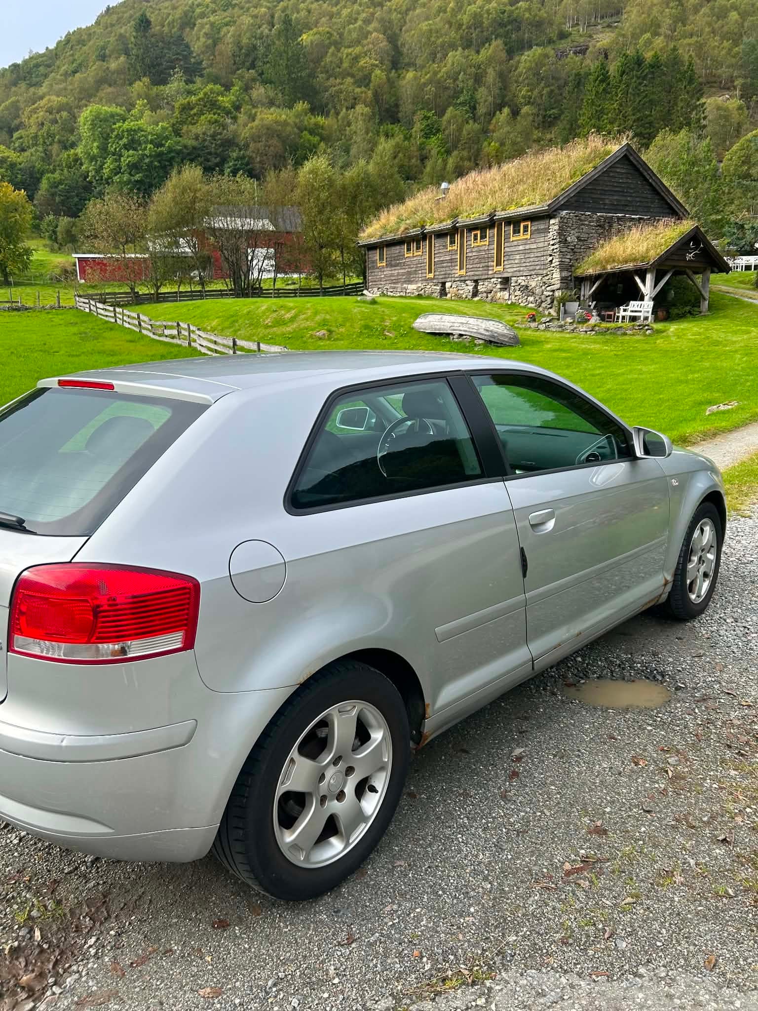 Audi A3 1.6 8v TipTronic, 6-trins, 102ps, 2004