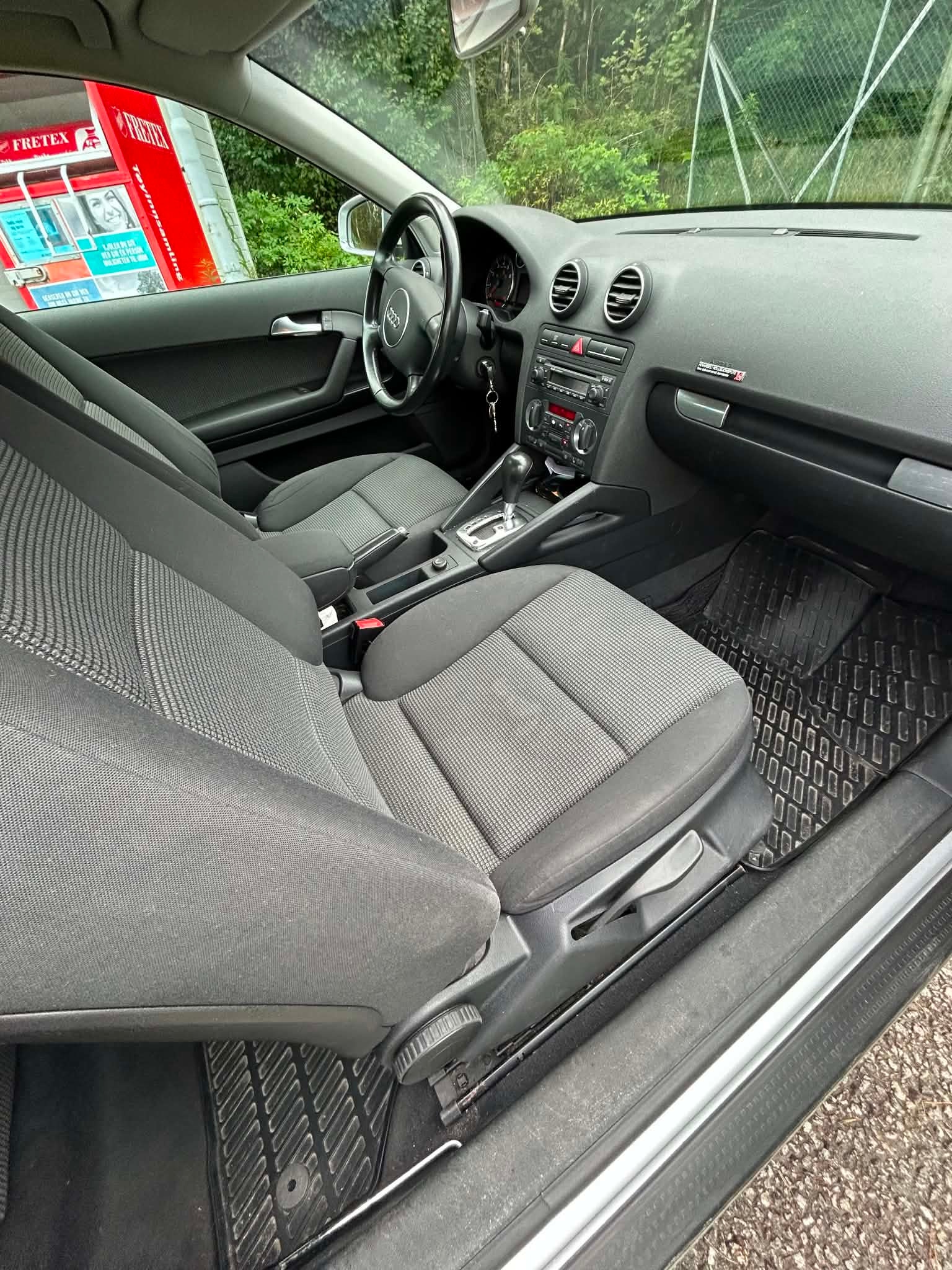 Audi A3 1.6 8v TipTronic, 6-trins, 102ps, 2004
