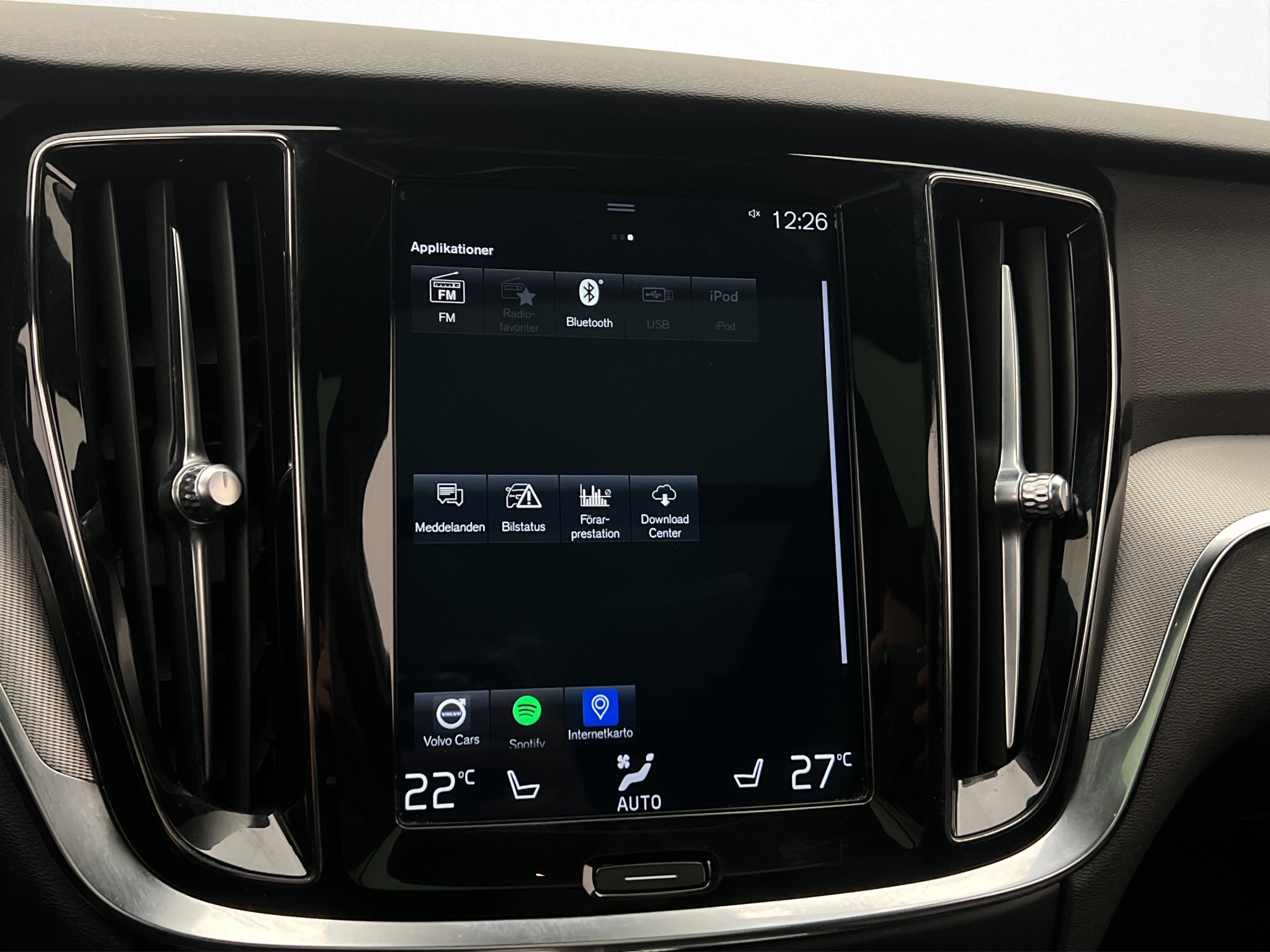 Volvo V60 T8 Twin Engine AWD Geartronic, 392hk, 2019