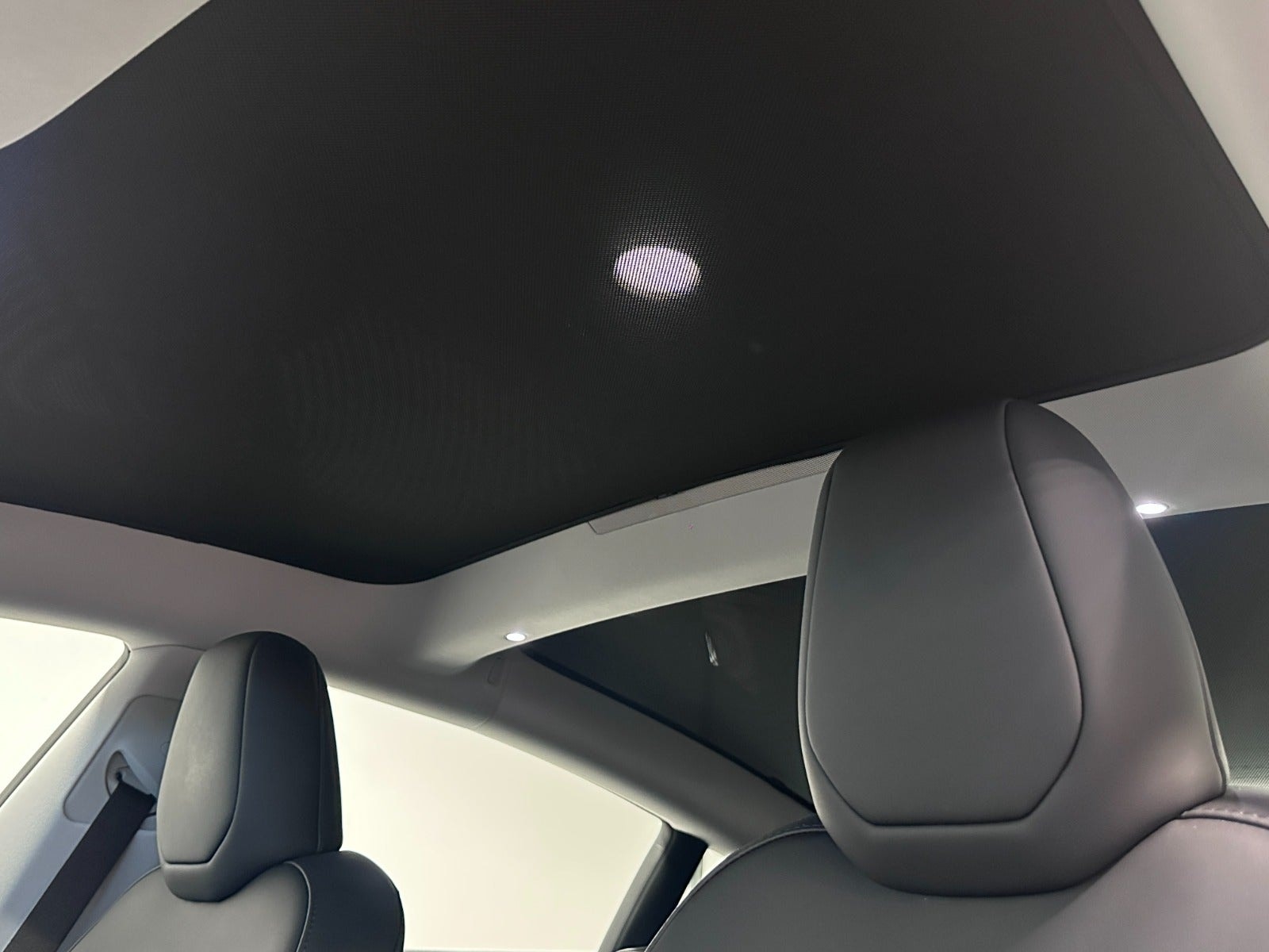 Tesla Model 3 Standard Range, 283ps, 2024