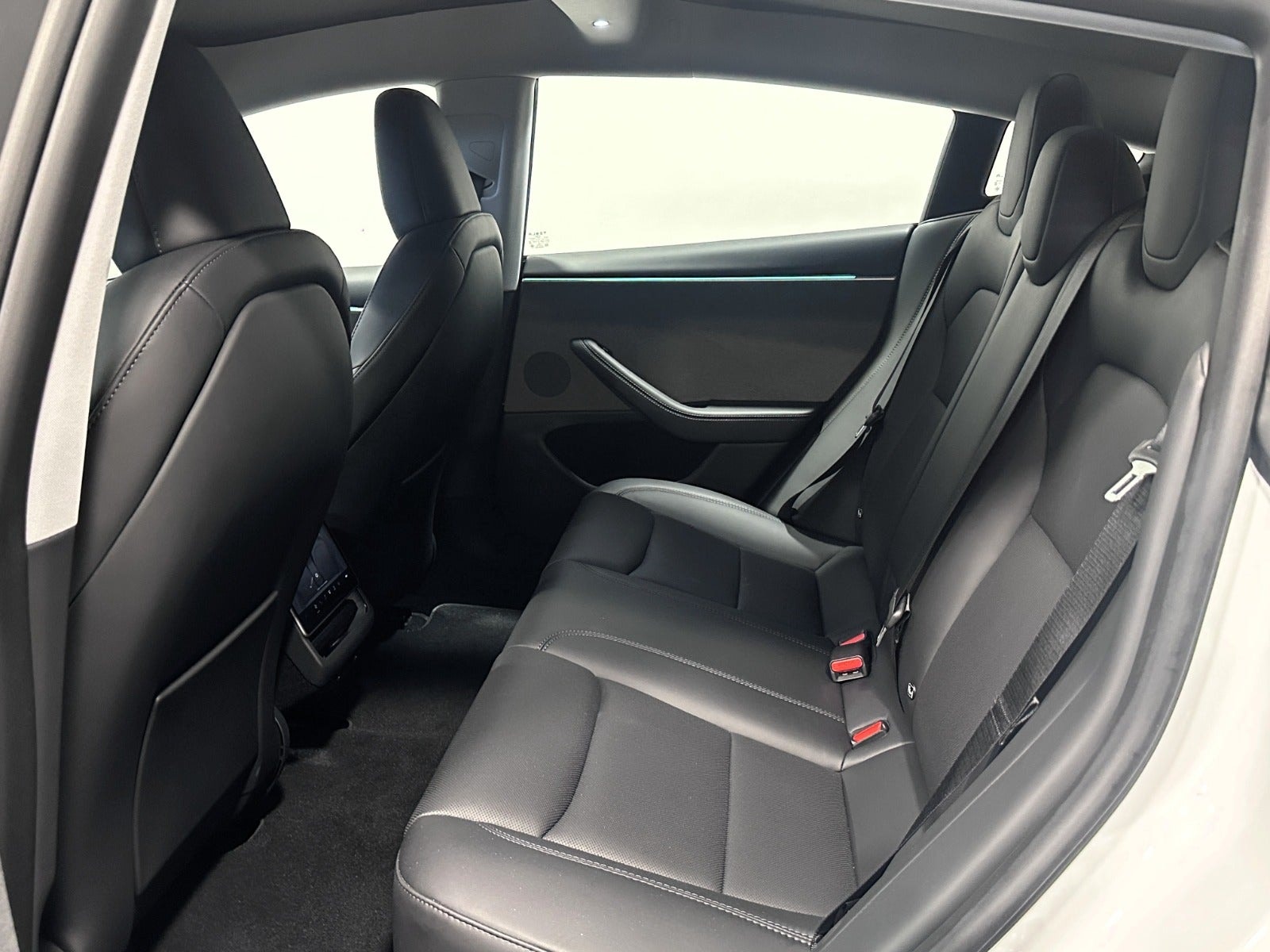 Tesla Model 3 Standard Range, 283ps, 2024