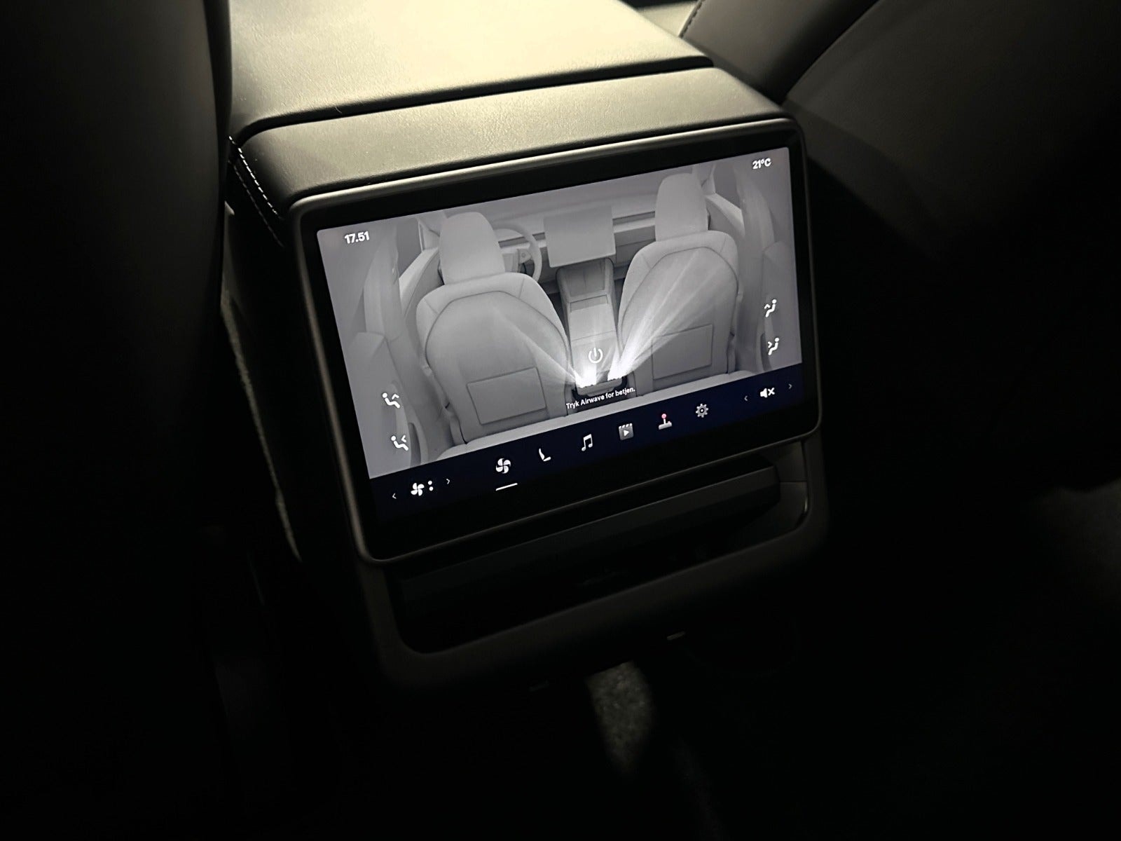 Tesla Model 3 Standard Range, 283ps, 2024