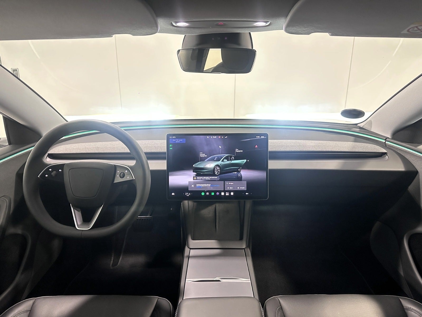 Tesla Model 3 Standard Range, 283ps, 2024