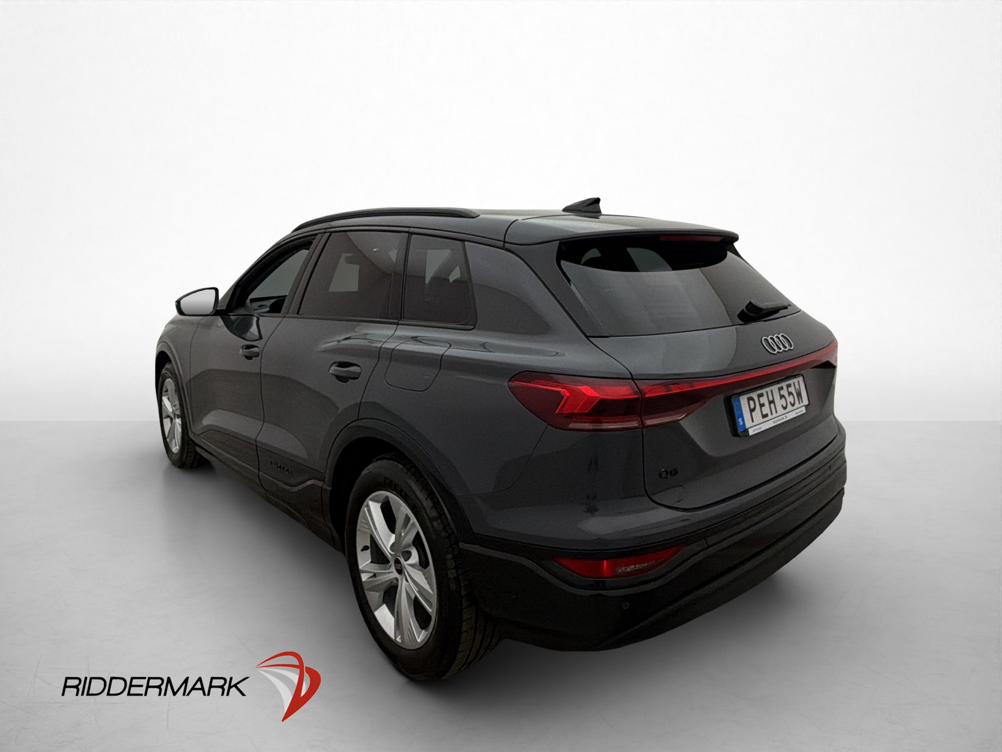 Audi Q6 e-tron, 252hk, 2025