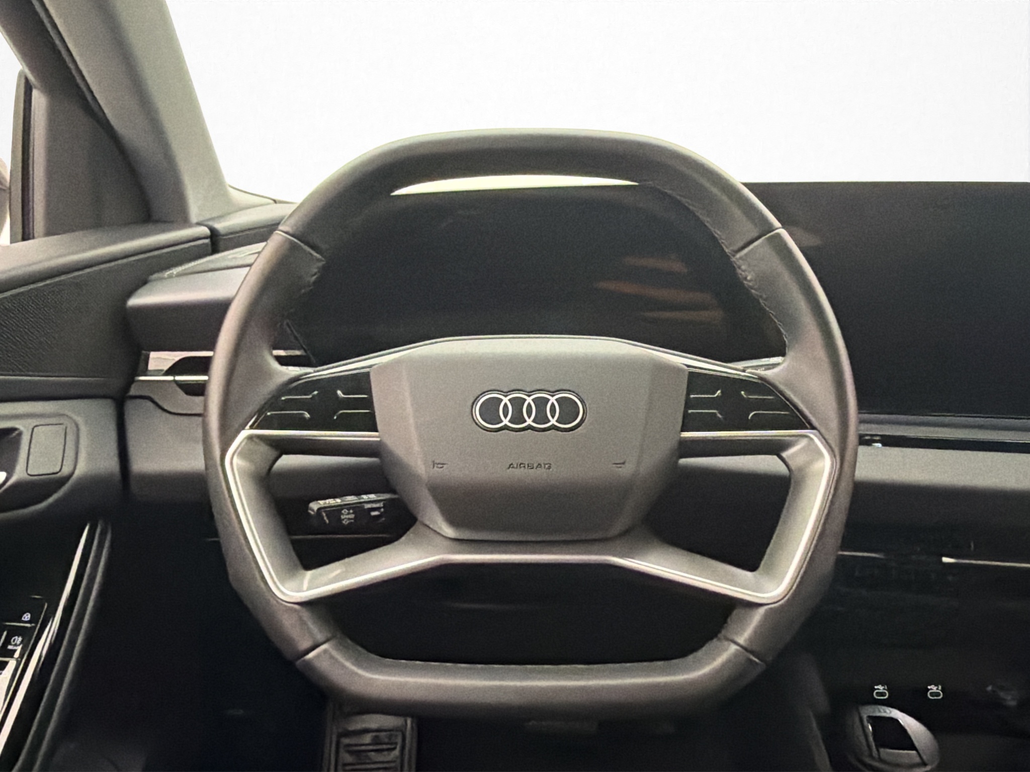 Audi Q6 e-tron, 252hk, 2025