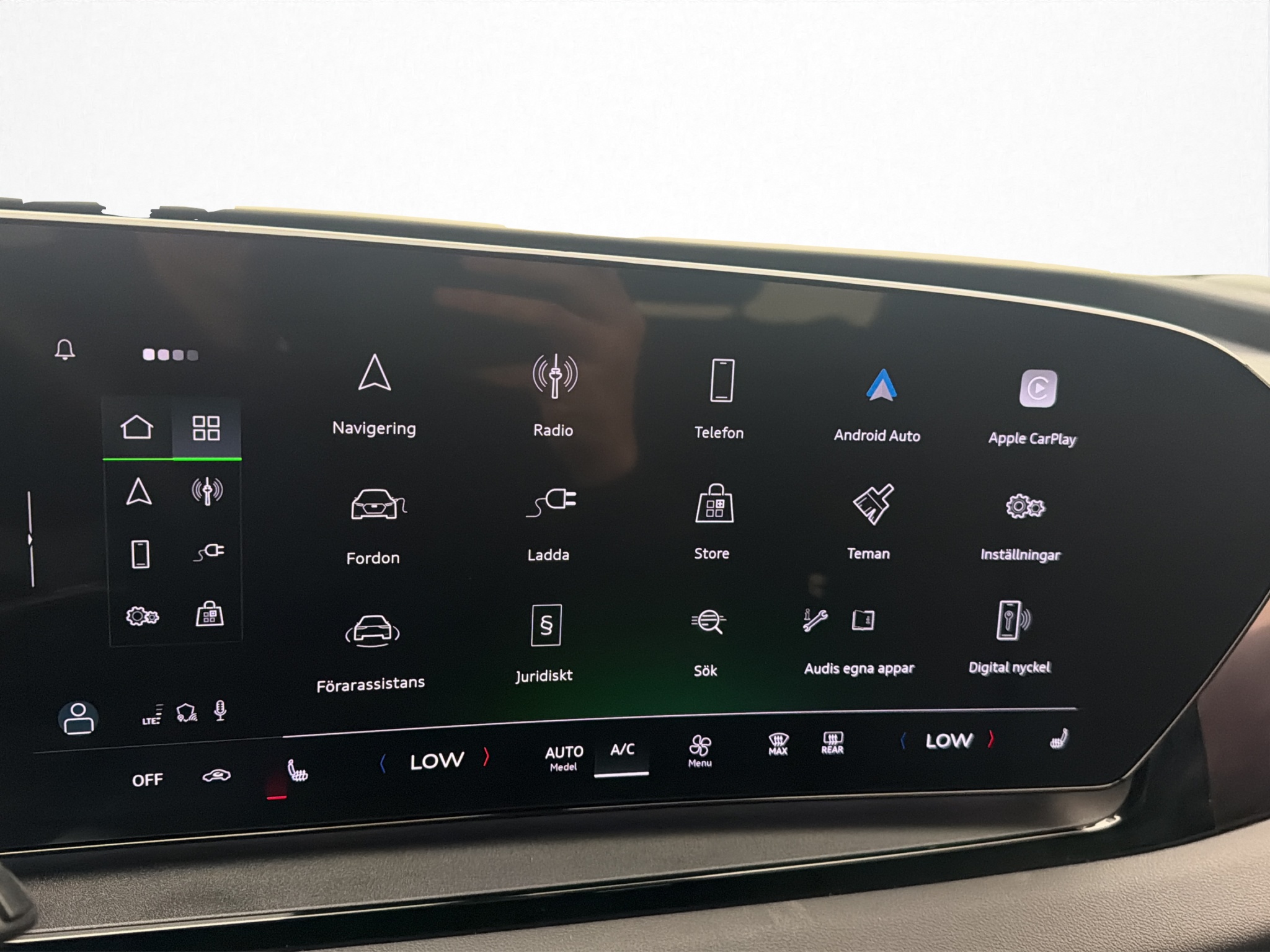 Audi Q6 e-tron, 252hk, 2025