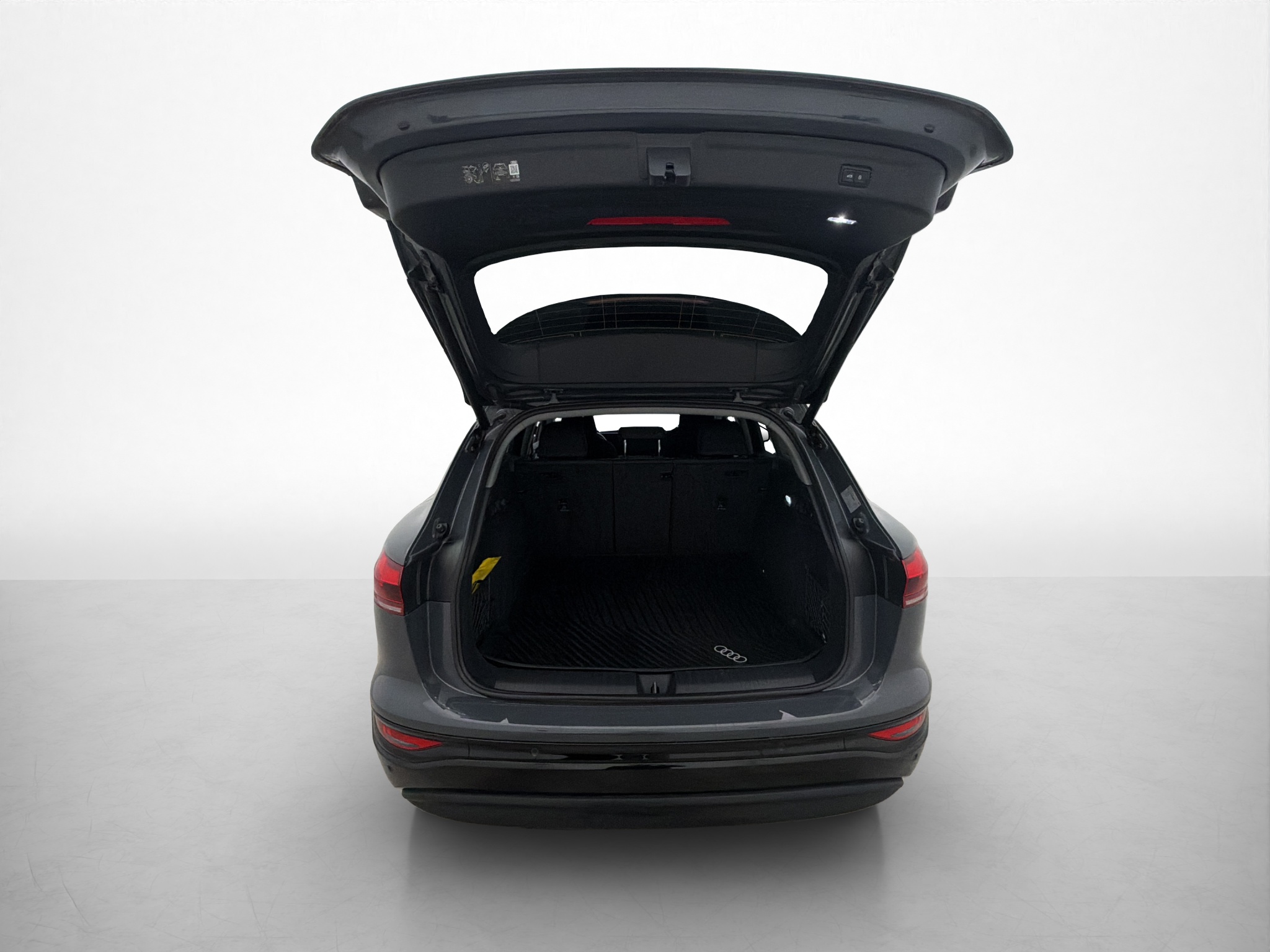 Audi Q6 e-tron, 252hk, 2025