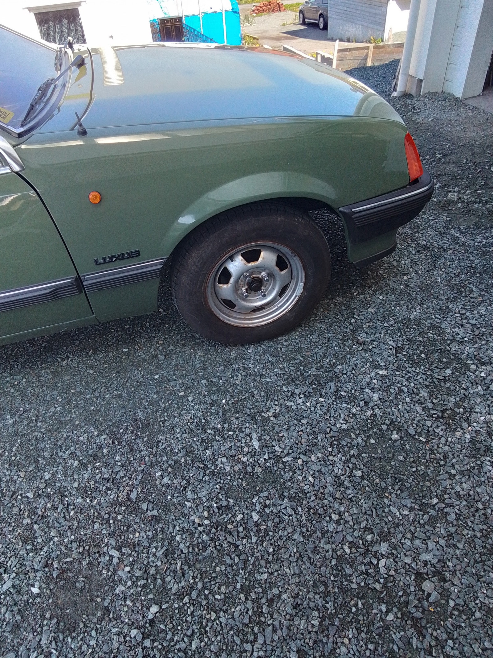 Opel Rekord 5-dørs Caravan 2.0 S Manuell, 4-trinn, 101hk, 1984