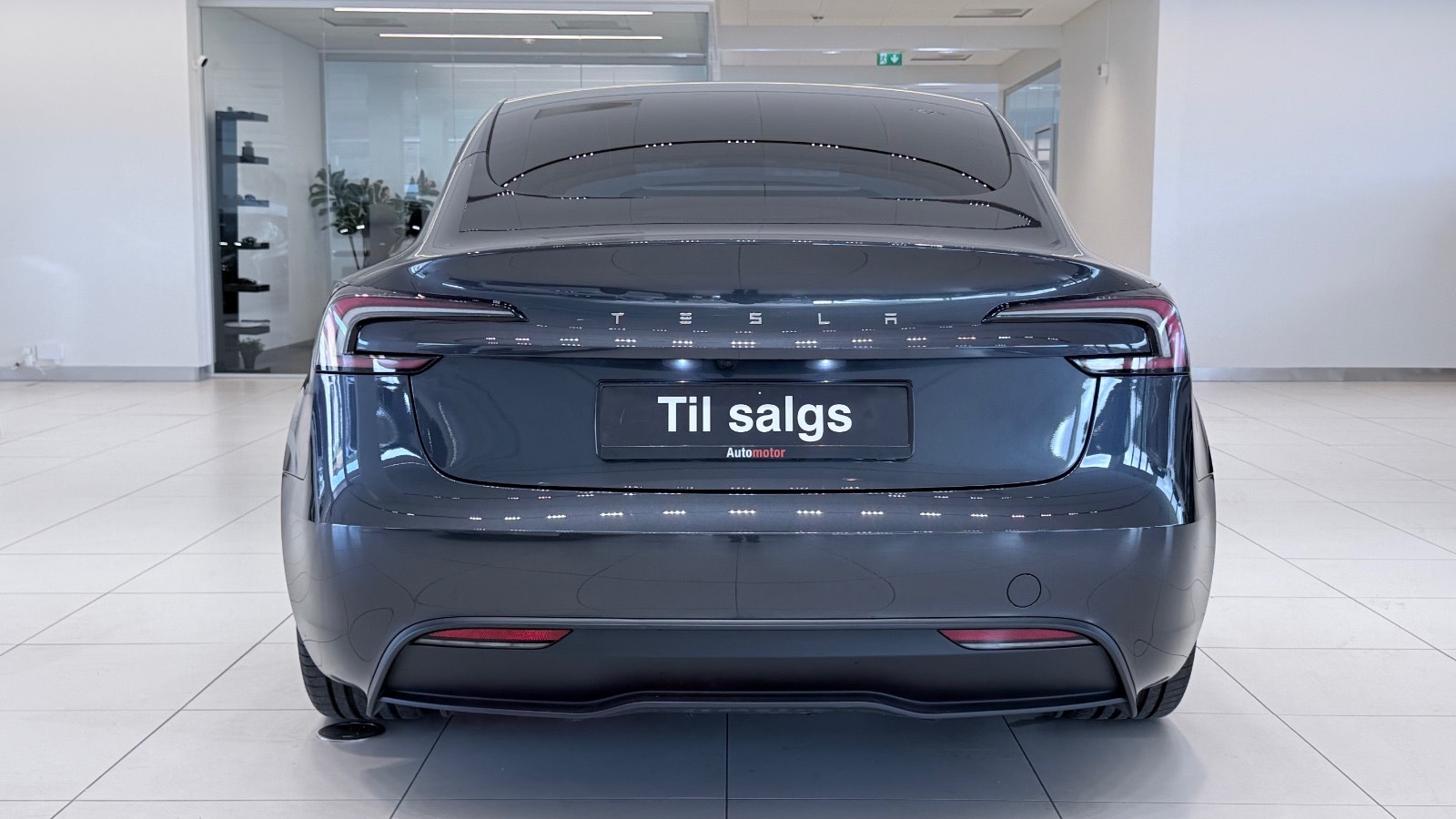 Tesla Model 3 Standard Range, 283hk, 2024