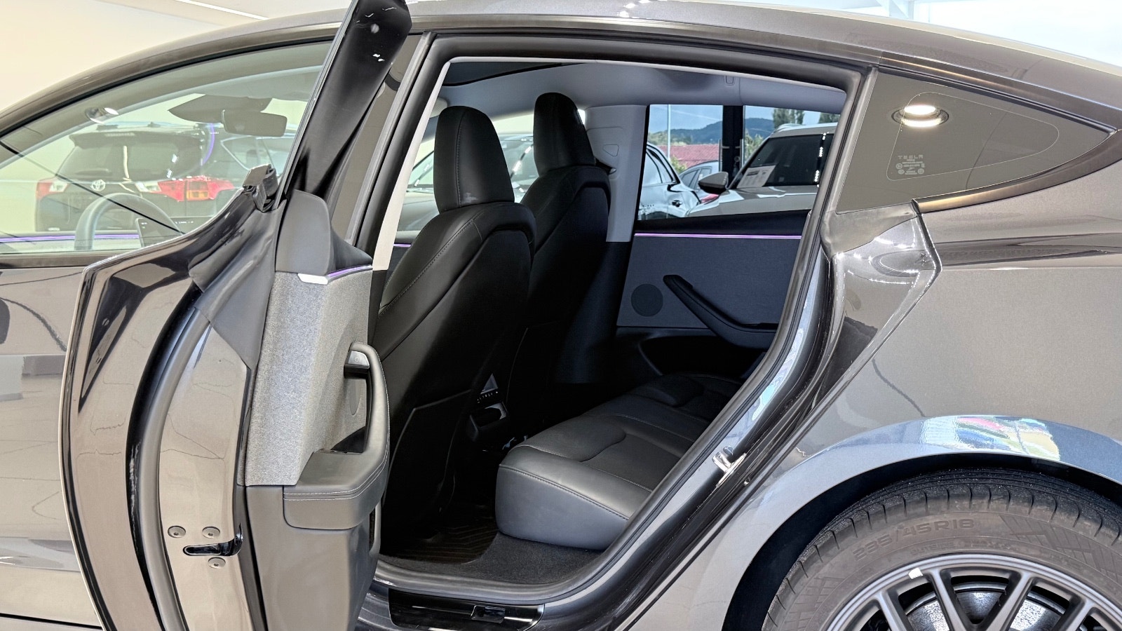 Tesla Model 3 Standard Range, 283hk, 2024
