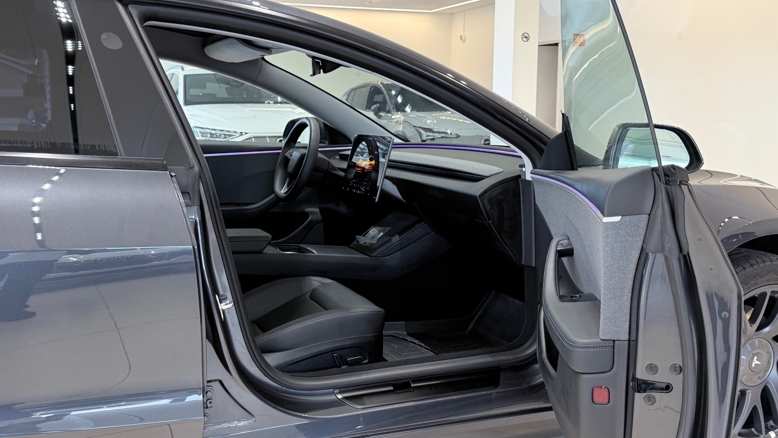 Tesla Model 3 Standard Range, 283hk, 2024