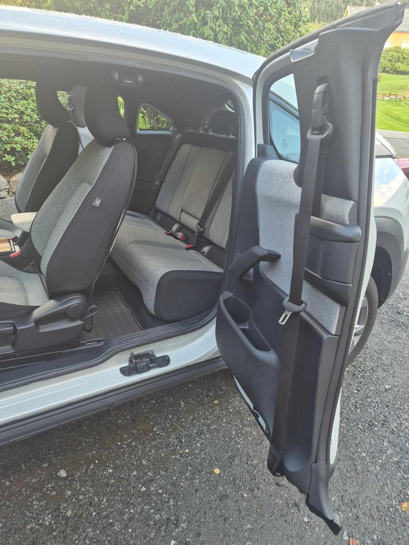 Mazda MX-30 e-Skyactiv EV, 143ps, 2021