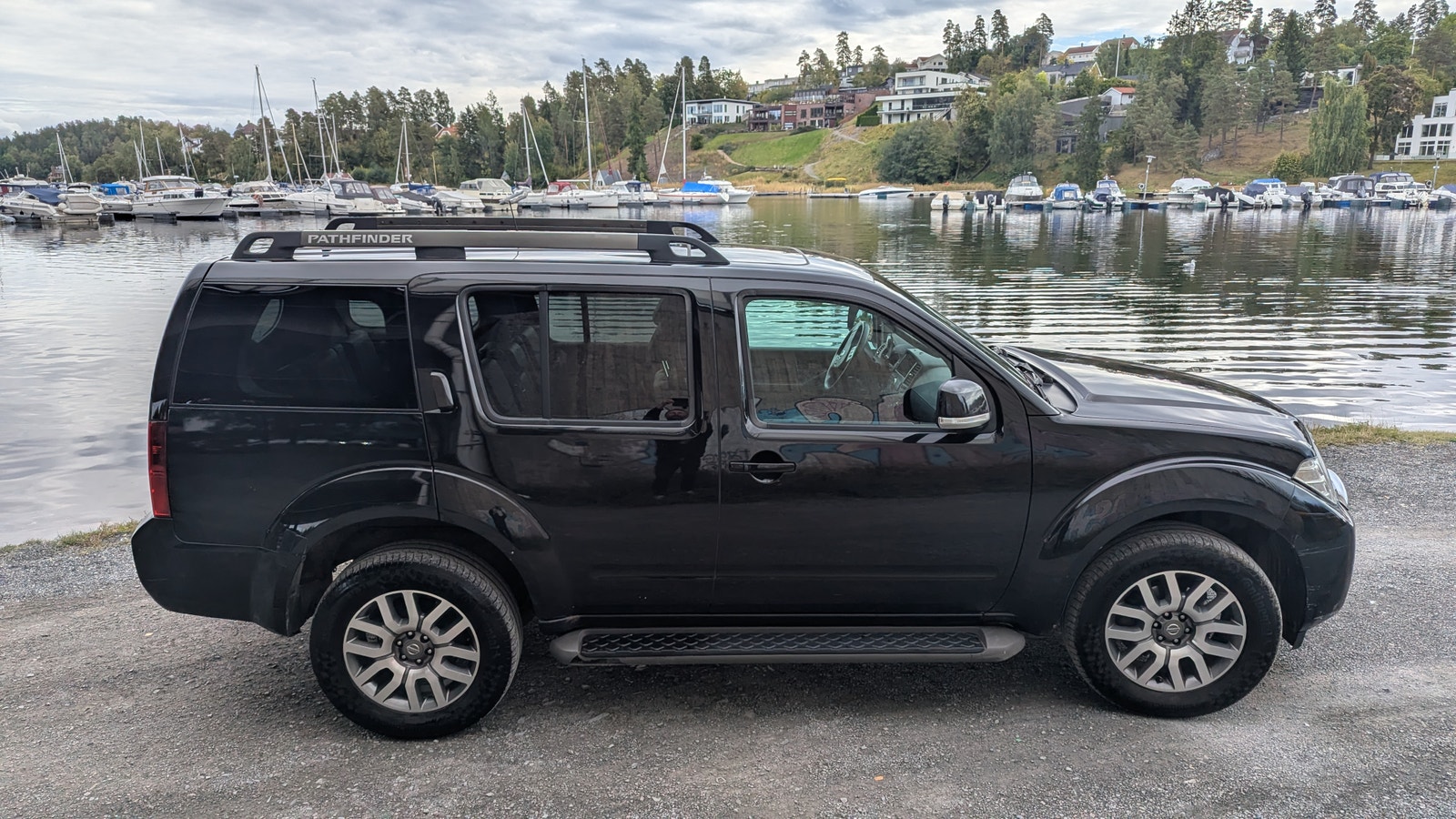 Nissan Pathfinder 2.5 4WD Automatic, 190hp, 2010