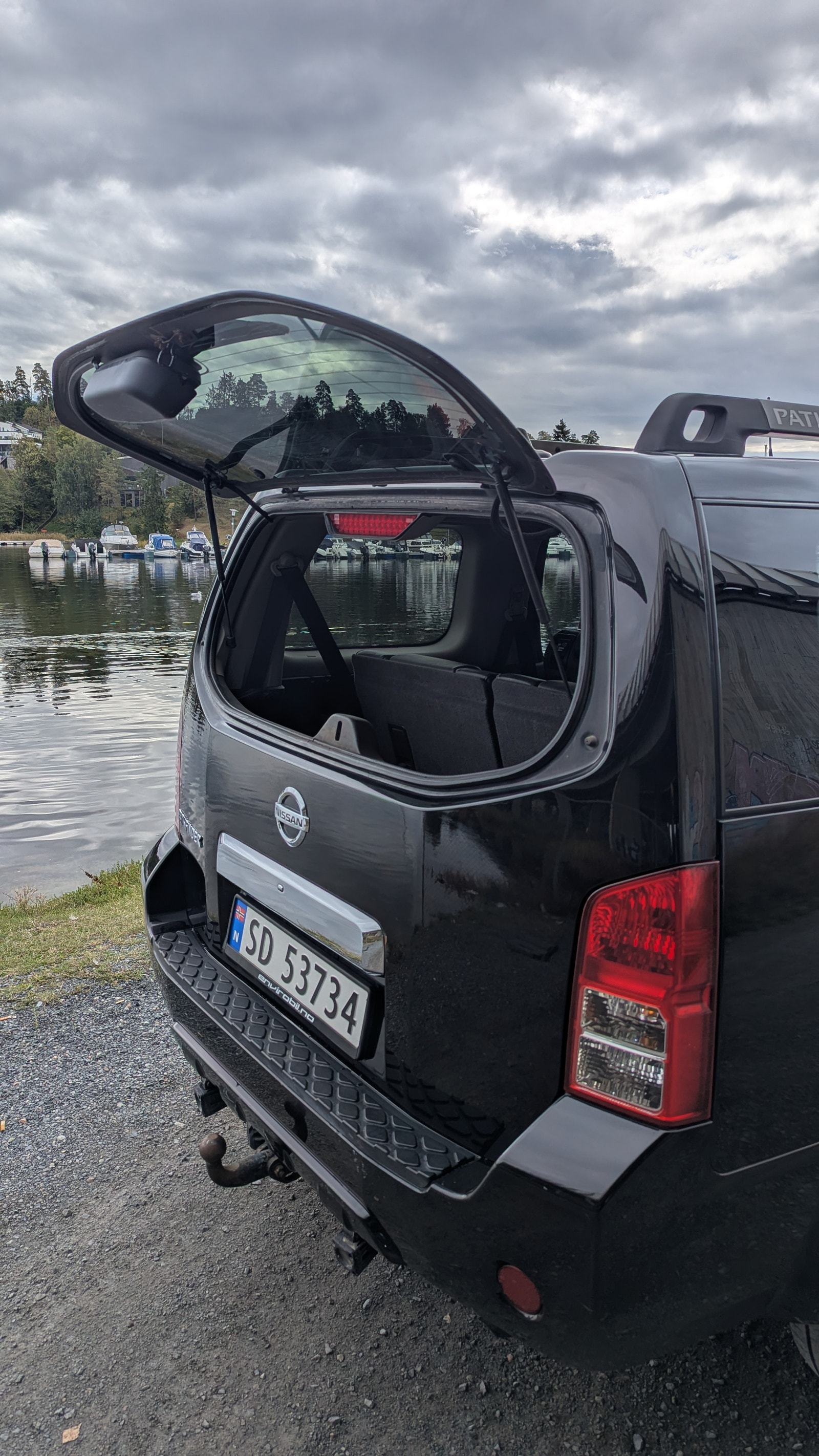 Nissan Pathfinder 2.5 4WD Automatic, 190hp, 2010