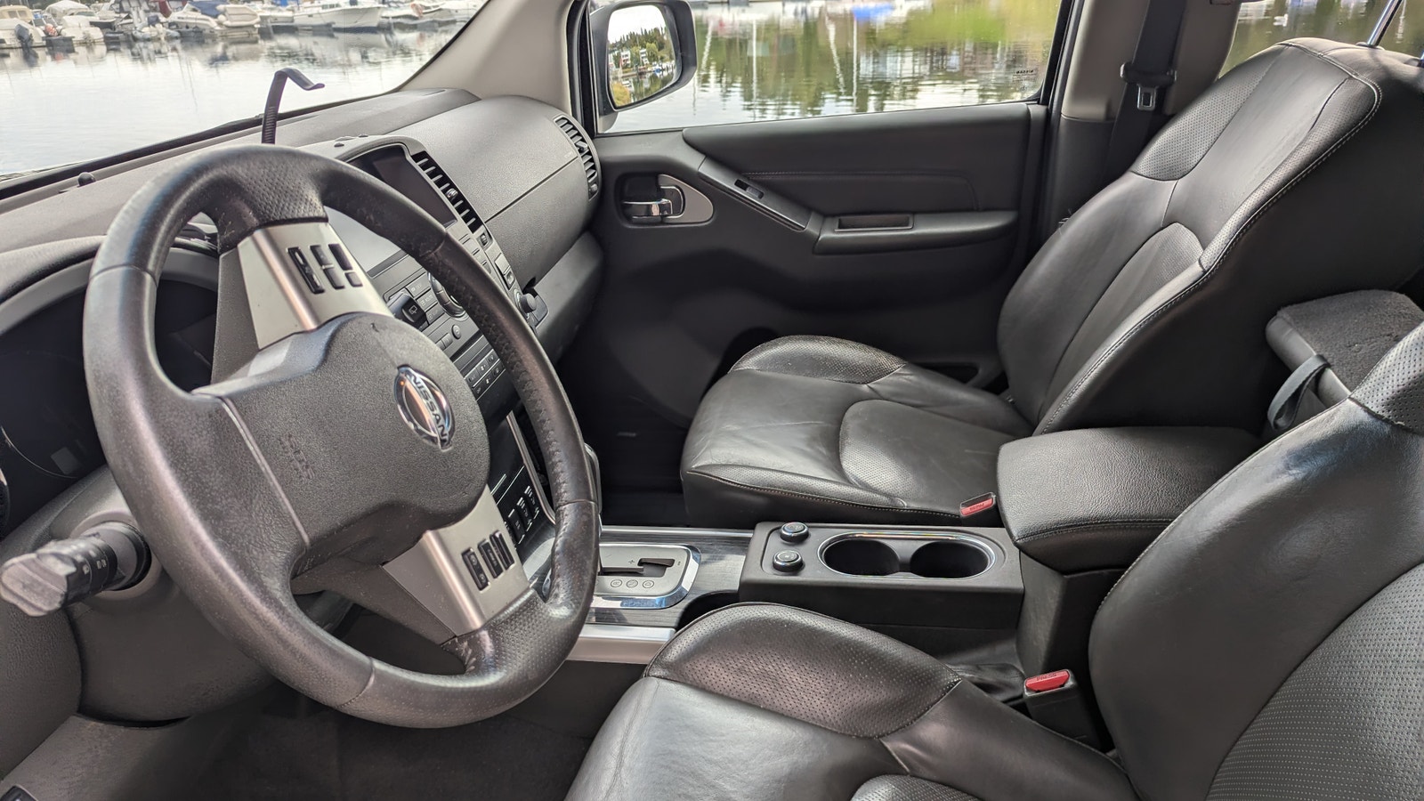 Nissan Pathfinder 2.5 4WD Automatic, 190hp, 2010