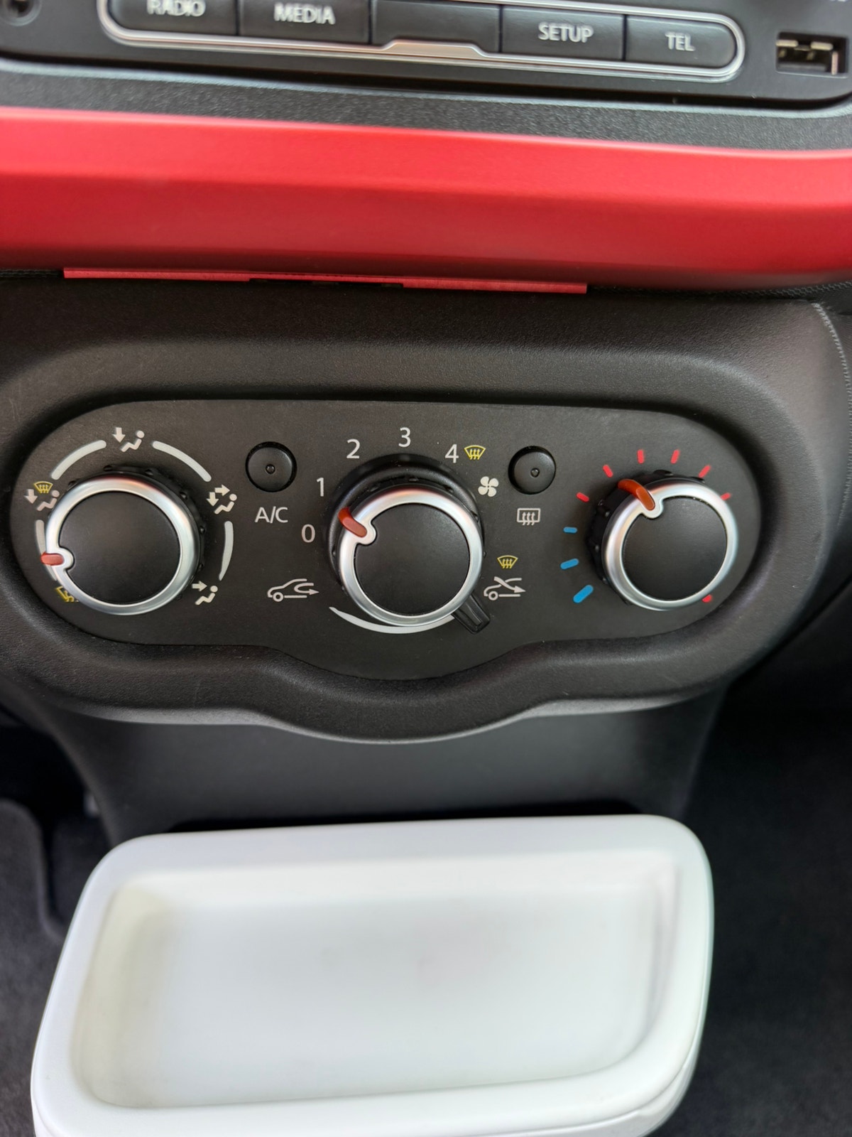 Renault Twingo 1.0 SCe EDC, 6-trinn, 71hk, 2014