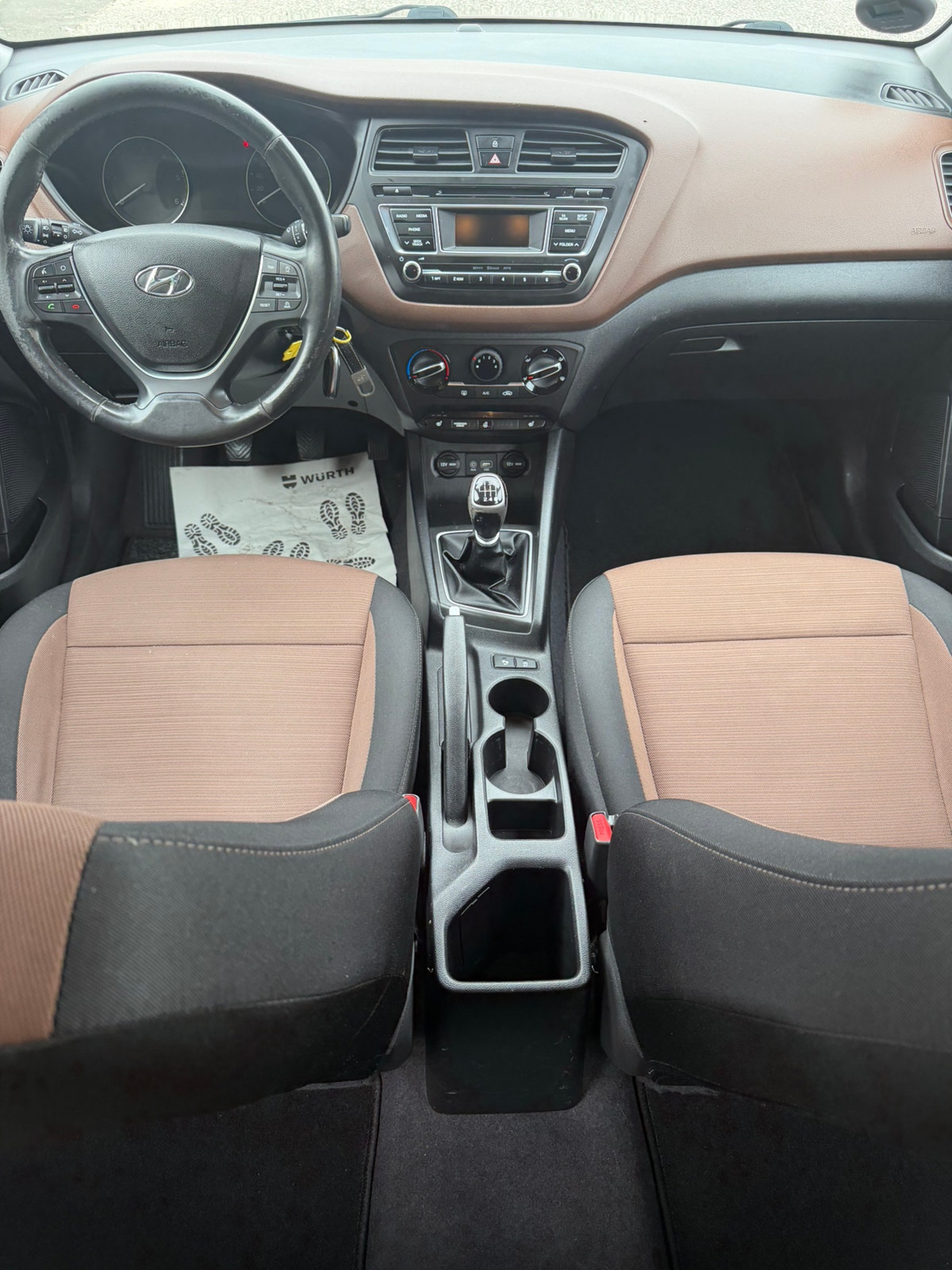 Hyundai i20 1.1 CRDi blue Manual, 6-trins, 75ps, 2016