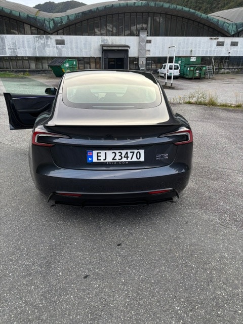Tesla Model 3 Performance, 627hk, 2024