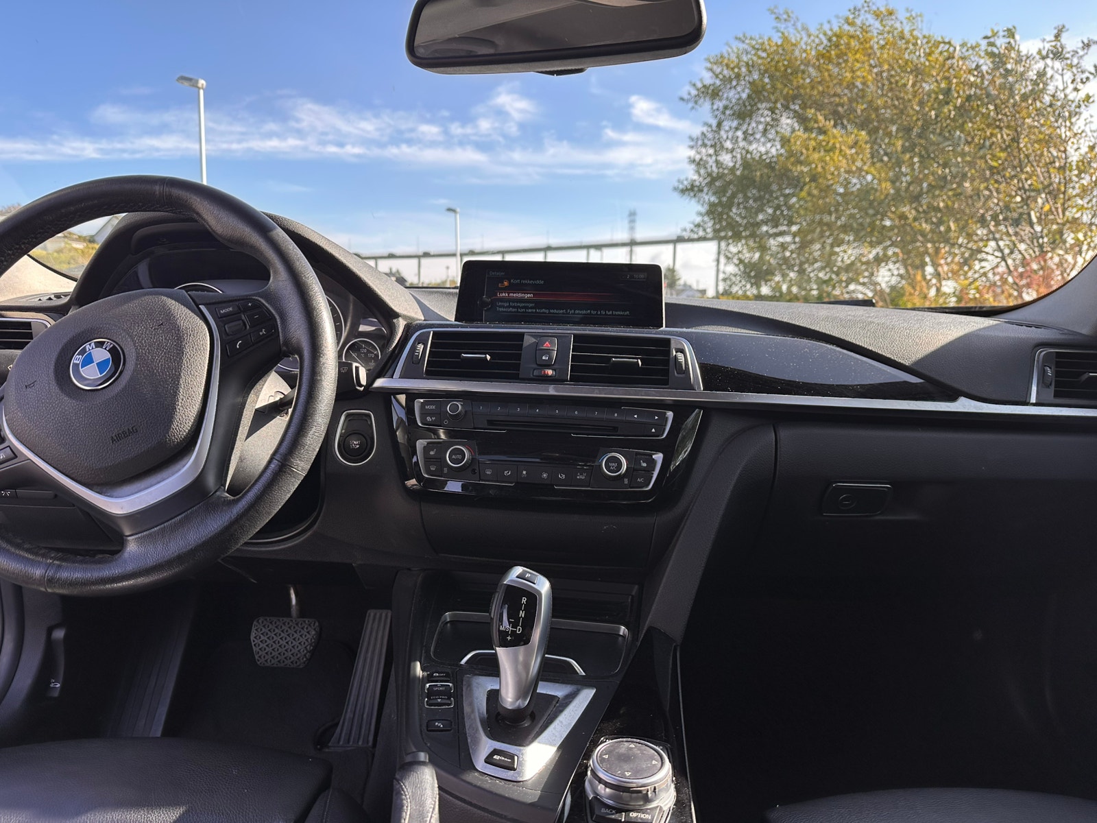 BMW 330e Sedan Steptronic, 252hp, 2017