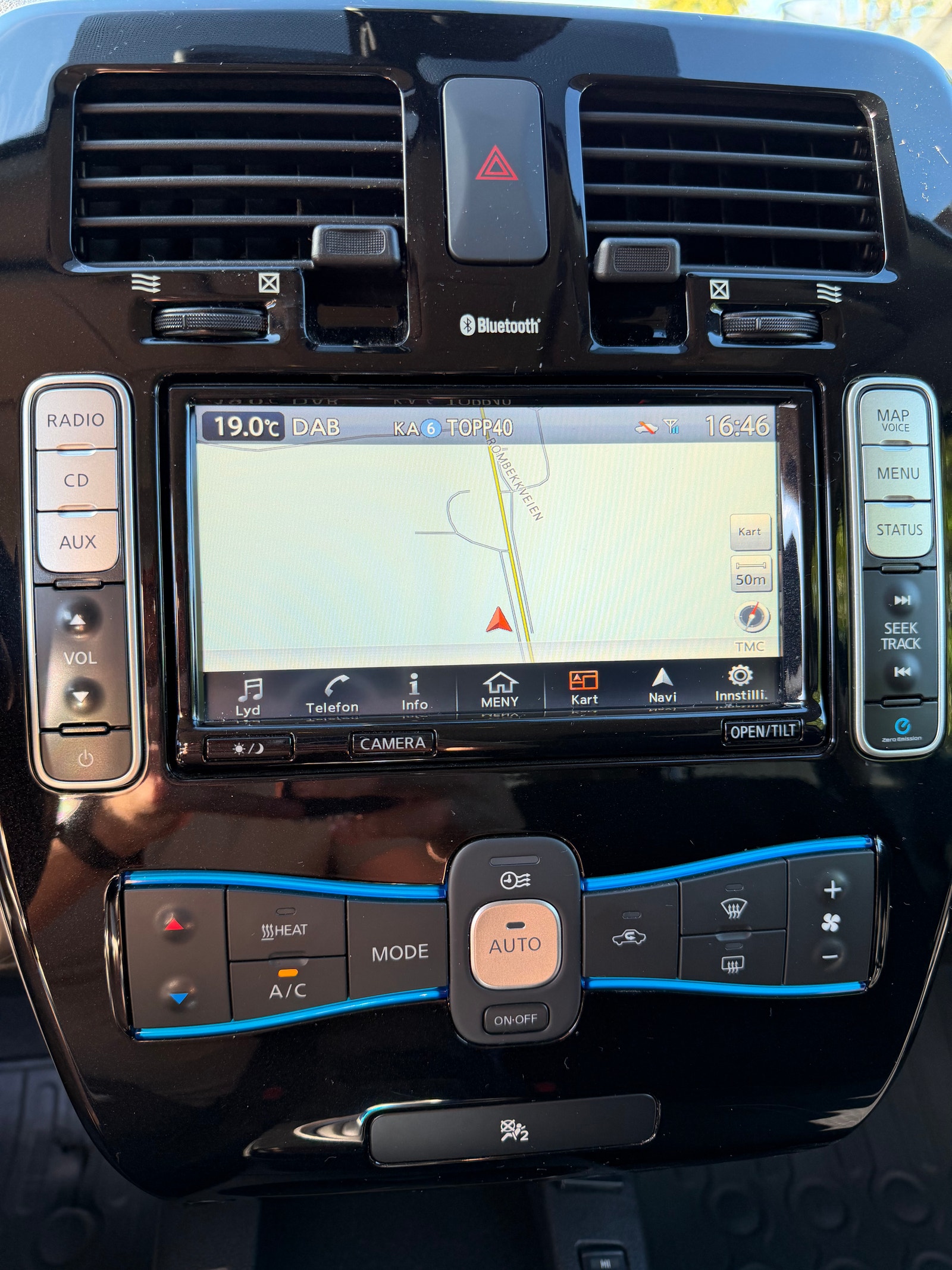 Nissan Leaf 30 kWh, 109ps, 2016
