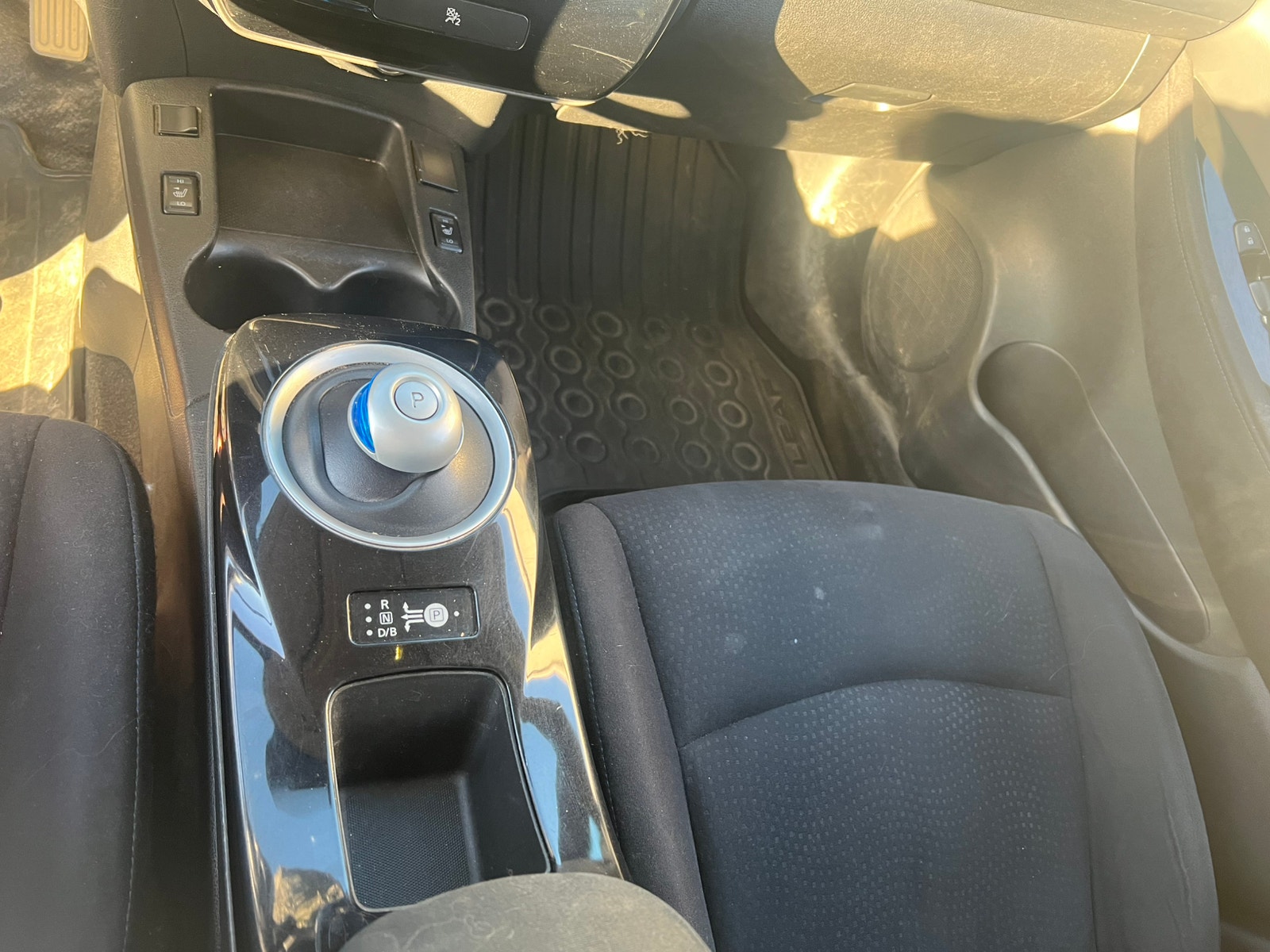 Nissan Leaf 24 kWh, 109ps, 2014