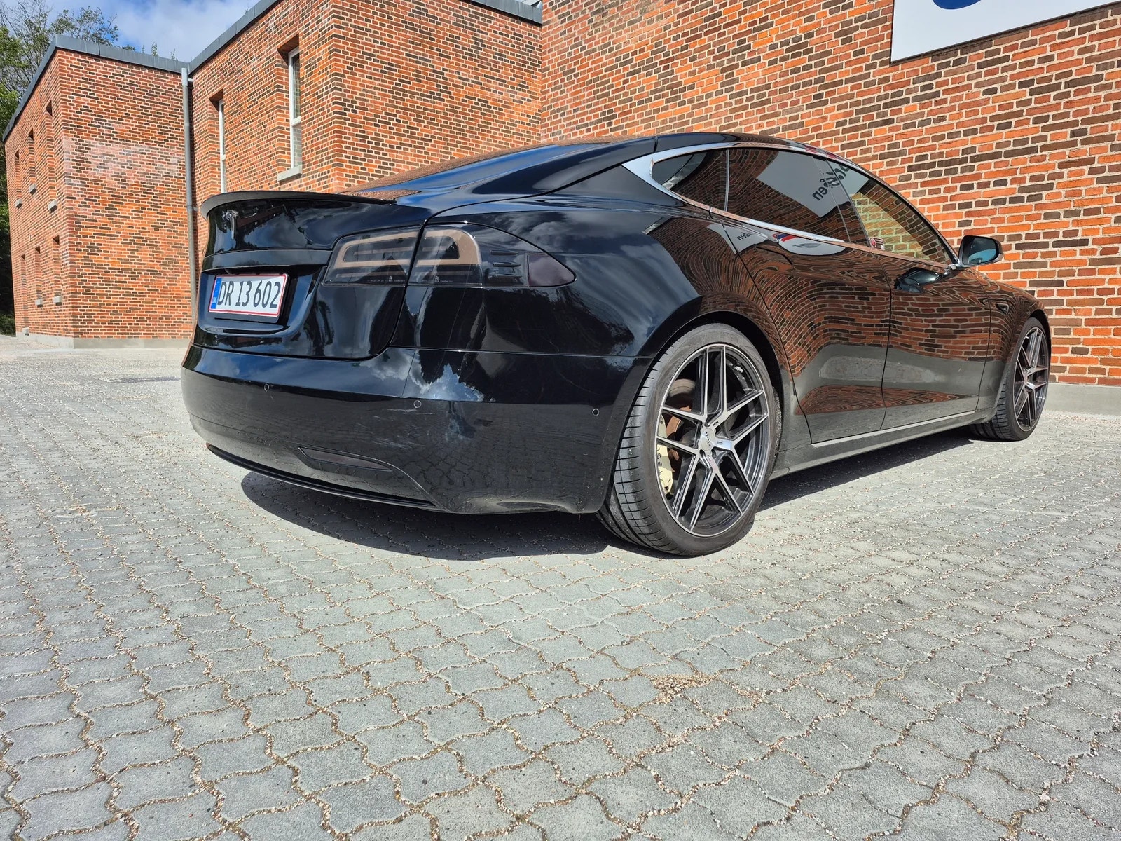 Tesla Model S 75, 320hp, 2017