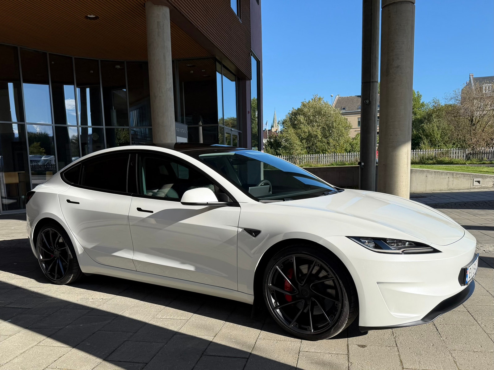 Tesla Model 3 Performance, 627hk, 2024