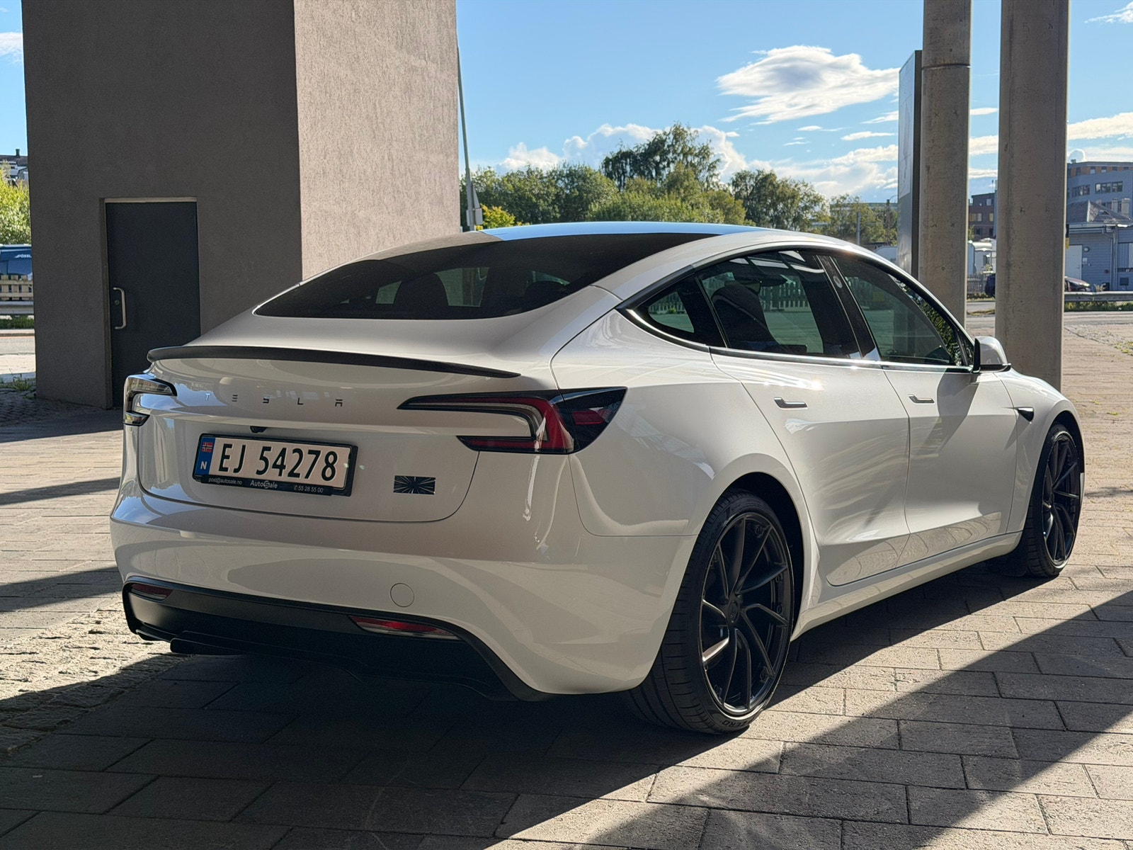 Tesla Model 3 Performance, 627hk, 2024
