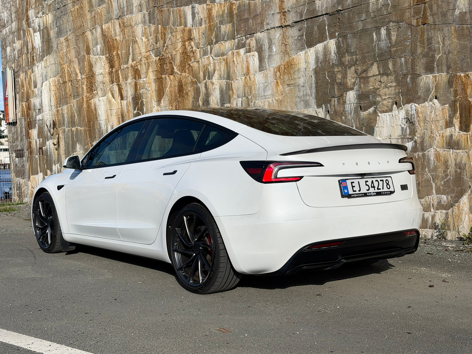 Tesla Model 3 Performance, 627hk, 2024