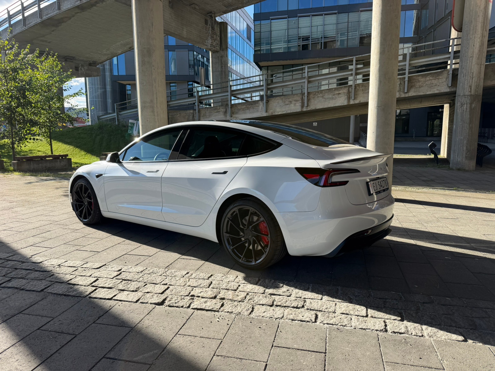 Tesla Model 3 Performance, 627hk, 2024