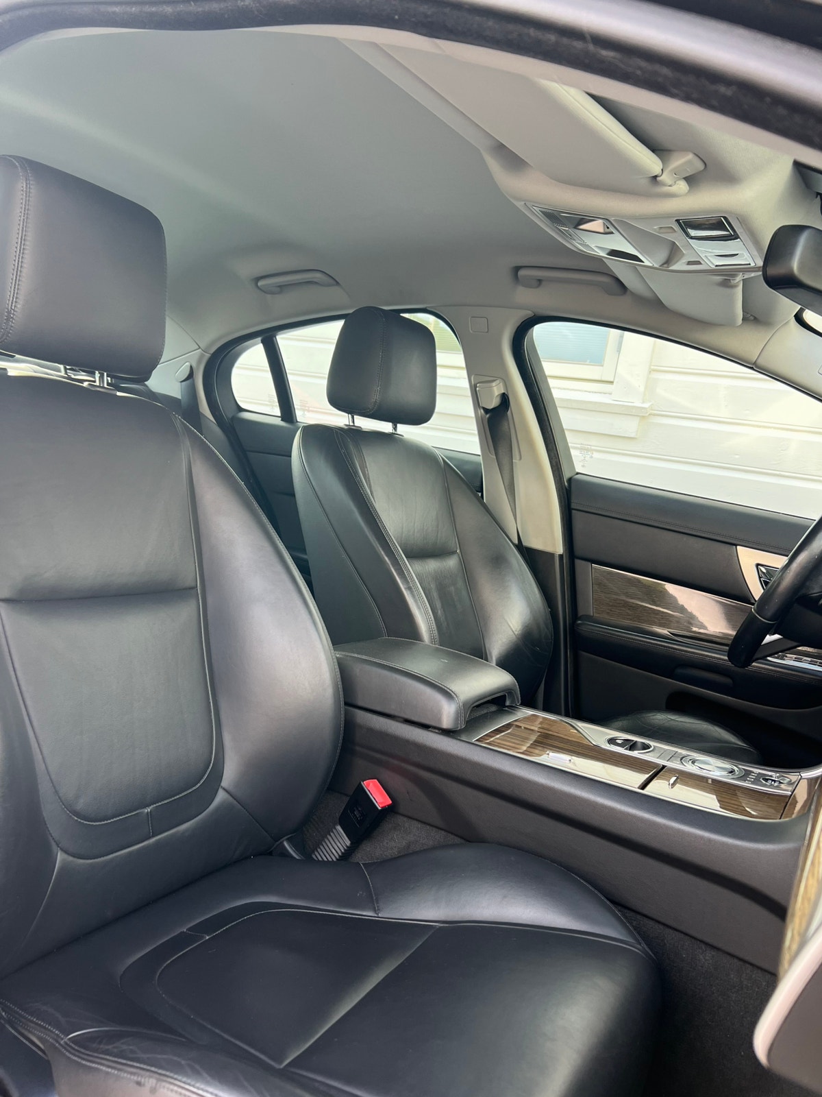 Jaguar XF 2.2 TDi4 Automatic, 8-trins, 190ps, 2012