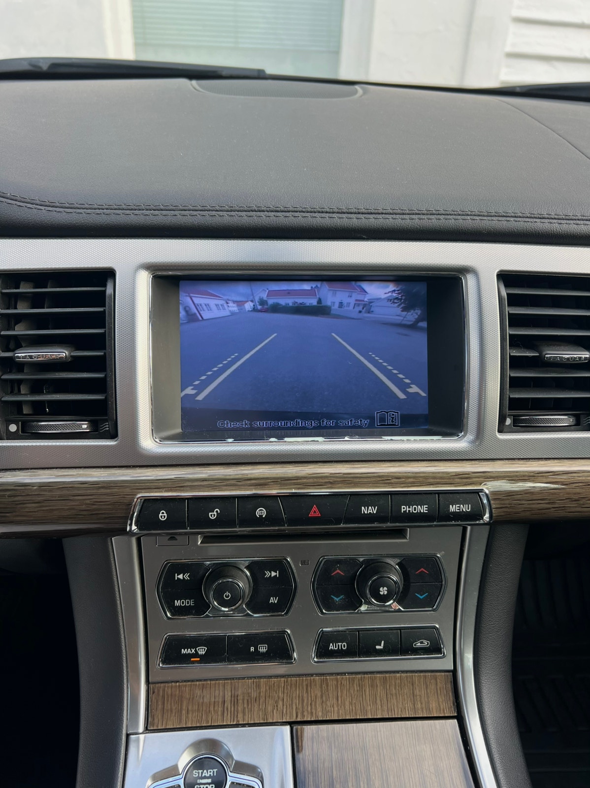 Jaguar XF 2.2 TDi4 Automatic, 8-trins, 190ps, 2012