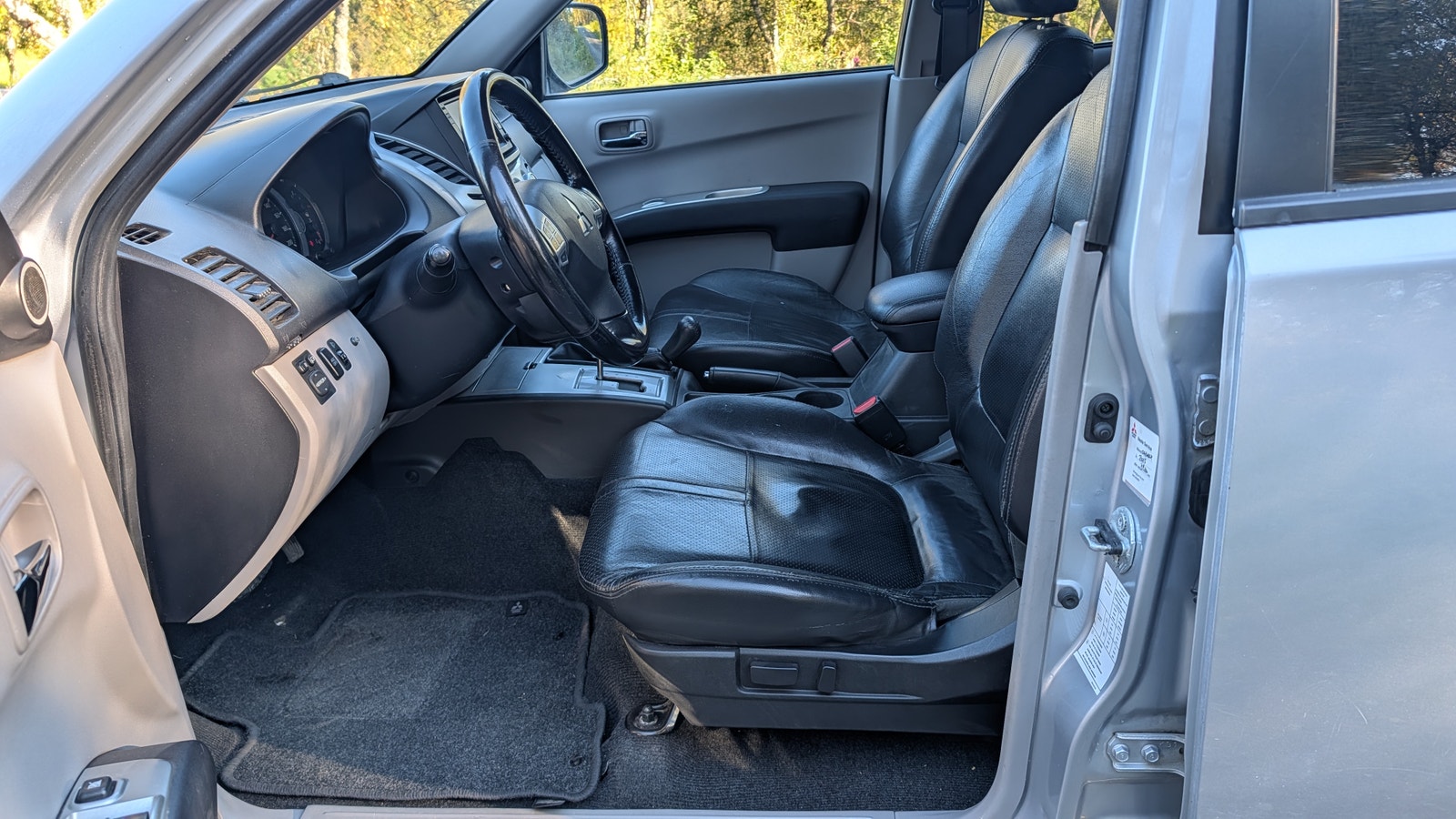 Mitsubishi L200 Dubbelhytt 2.5 4x4 Automatisk, 178hk, 2012