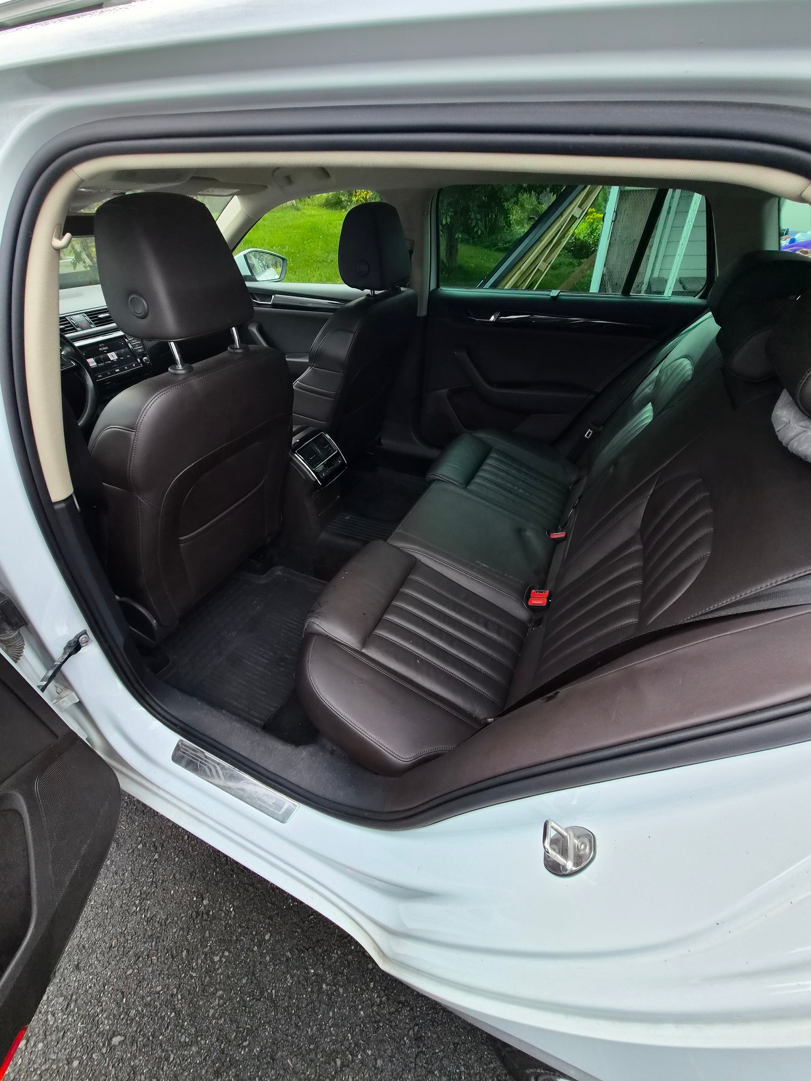 Škoda Superb Combi 1.8 TSI DSG Sequential, 7-trins, 180ps, 2016