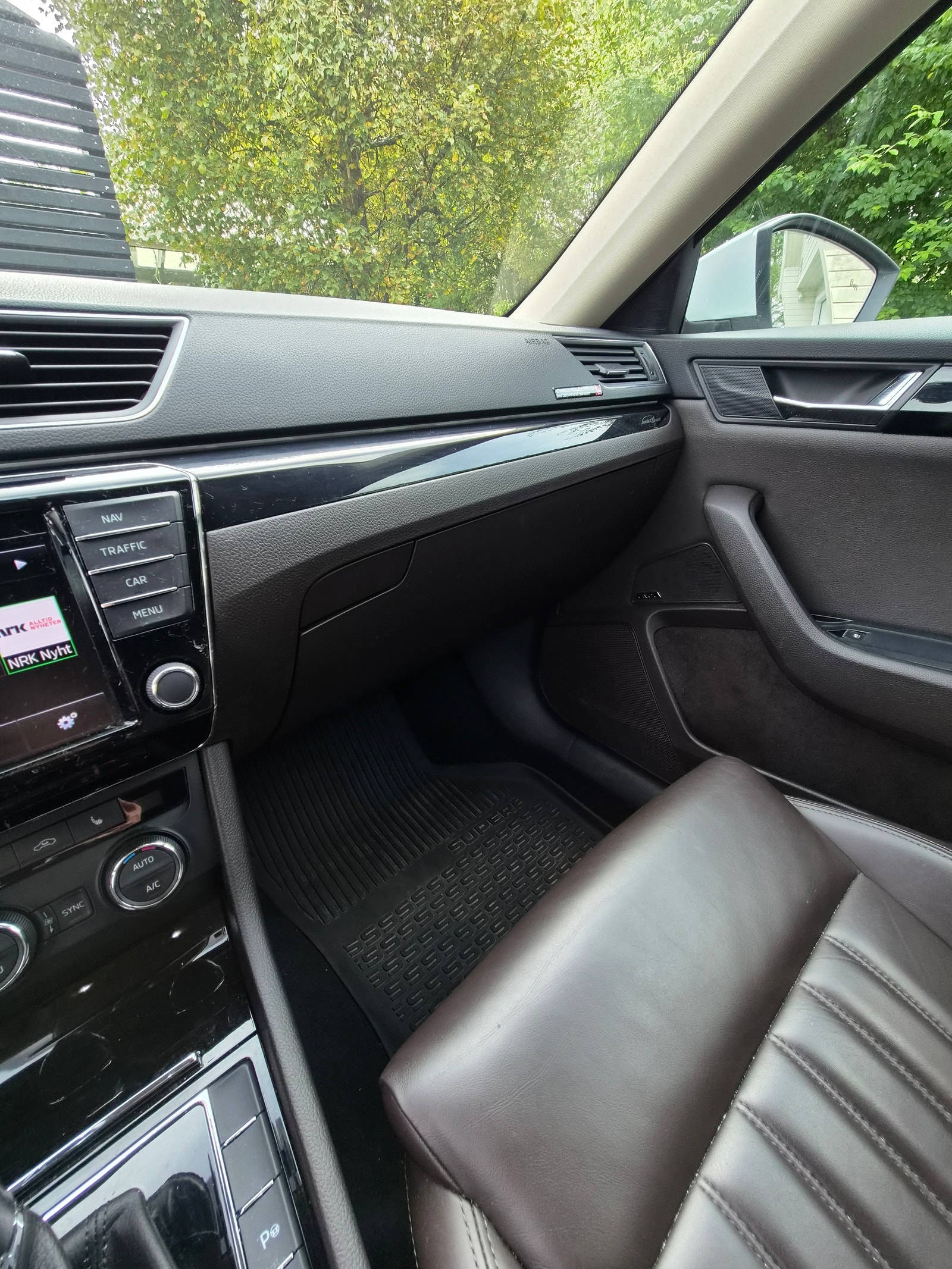 Škoda Superb Combi 1.8 TSI DSG Sequential, 7-trins, 180ps, 2016
