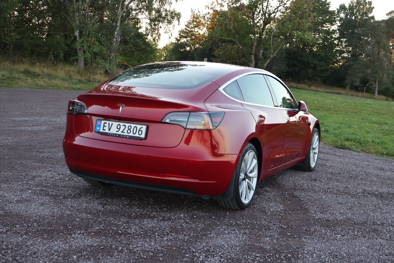 Tesla Model 3 Standard Range Plus, 306ps, 2019