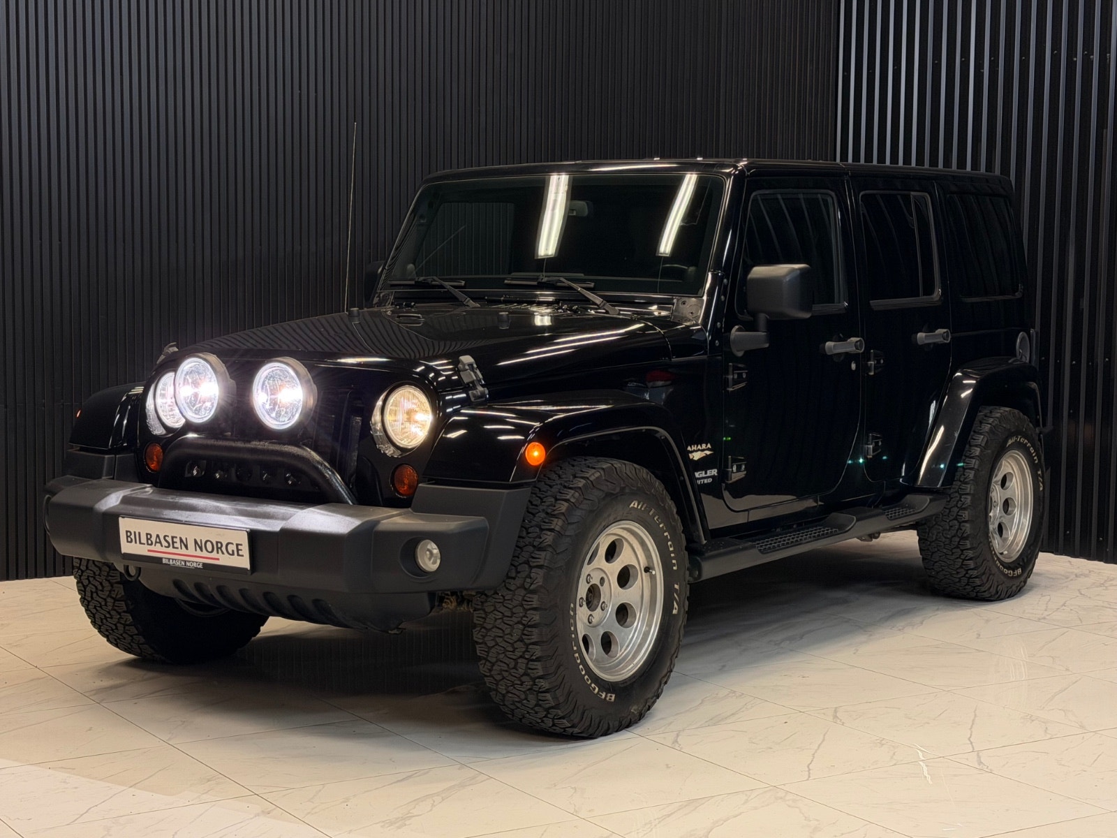 Jeep Wrangler Unlimited 2.8 4WD Automatic, 200hp, 2013