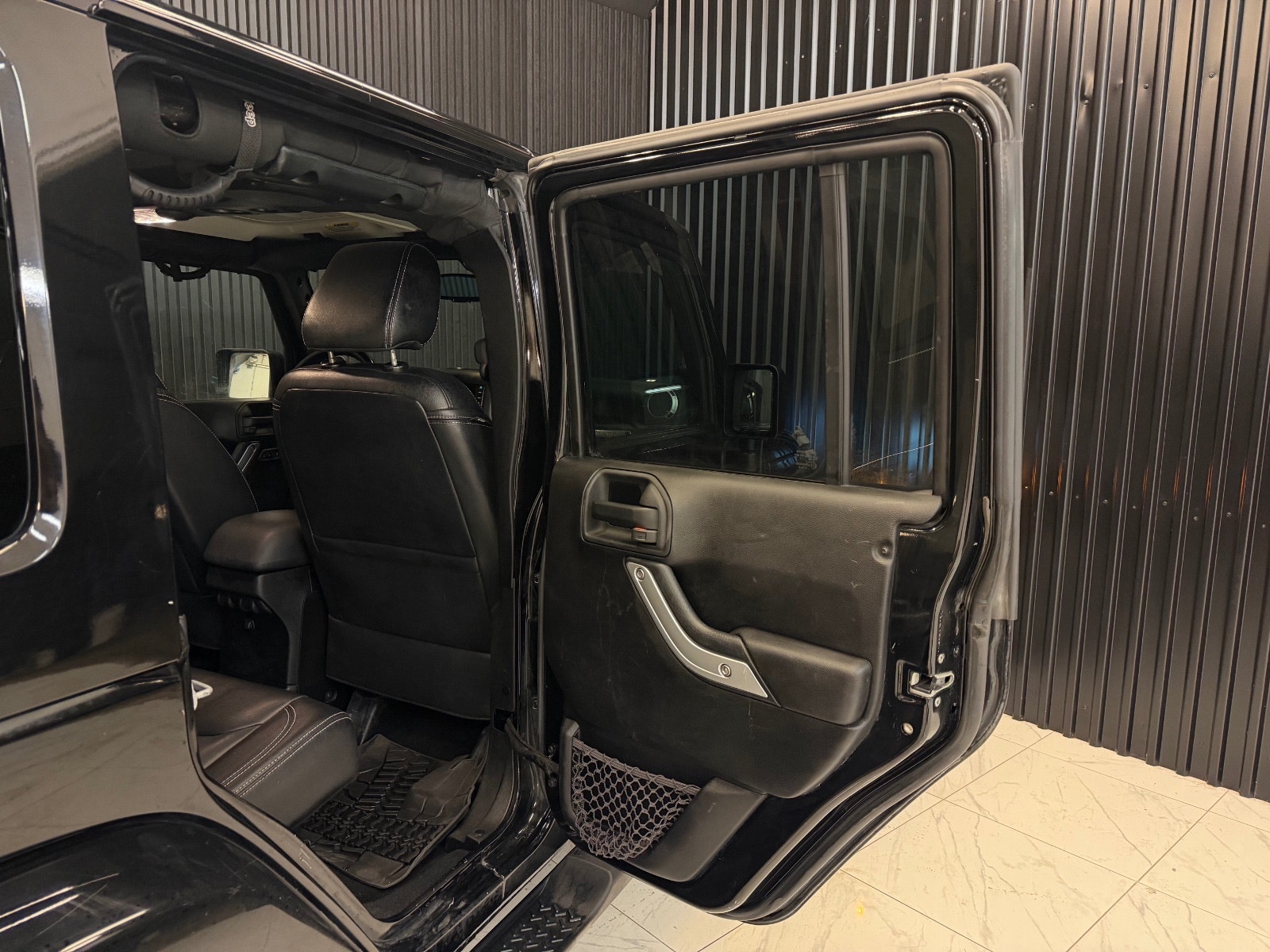 Jeep Wrangler Unlimited 2.8 4WD Automatic, 200hp, 2013