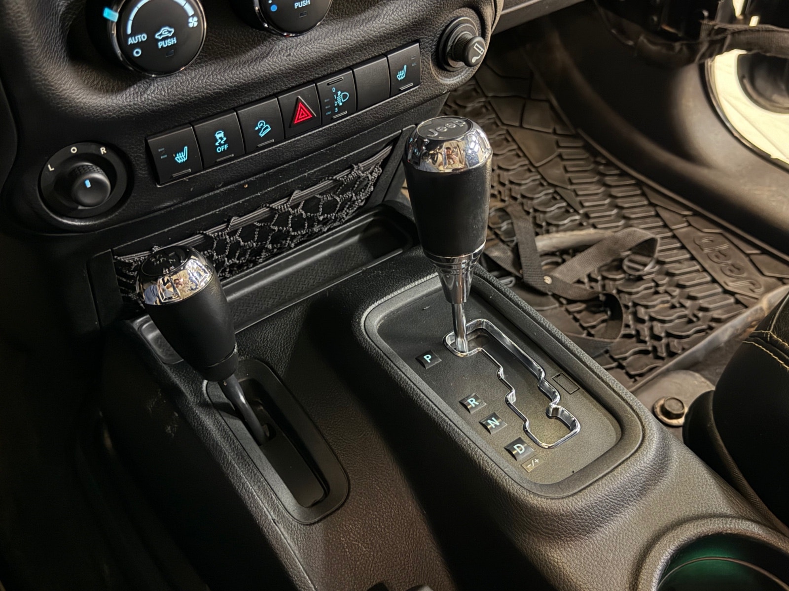 Jeep Wrangler Unlimited 2.8 4WD Automatic, 200hp, 2013