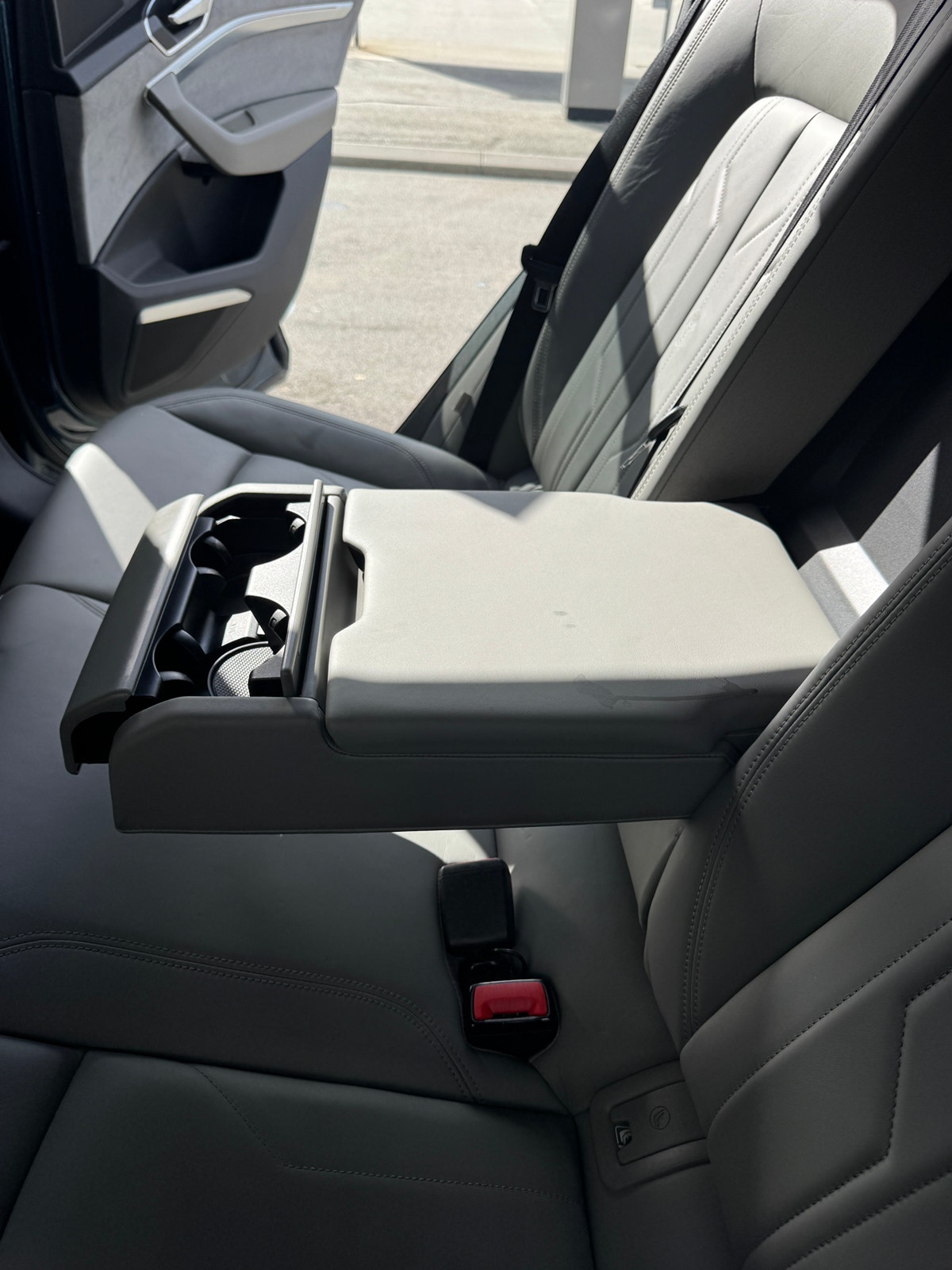 Audi e-tron 55 quattro, 408ps, 2019