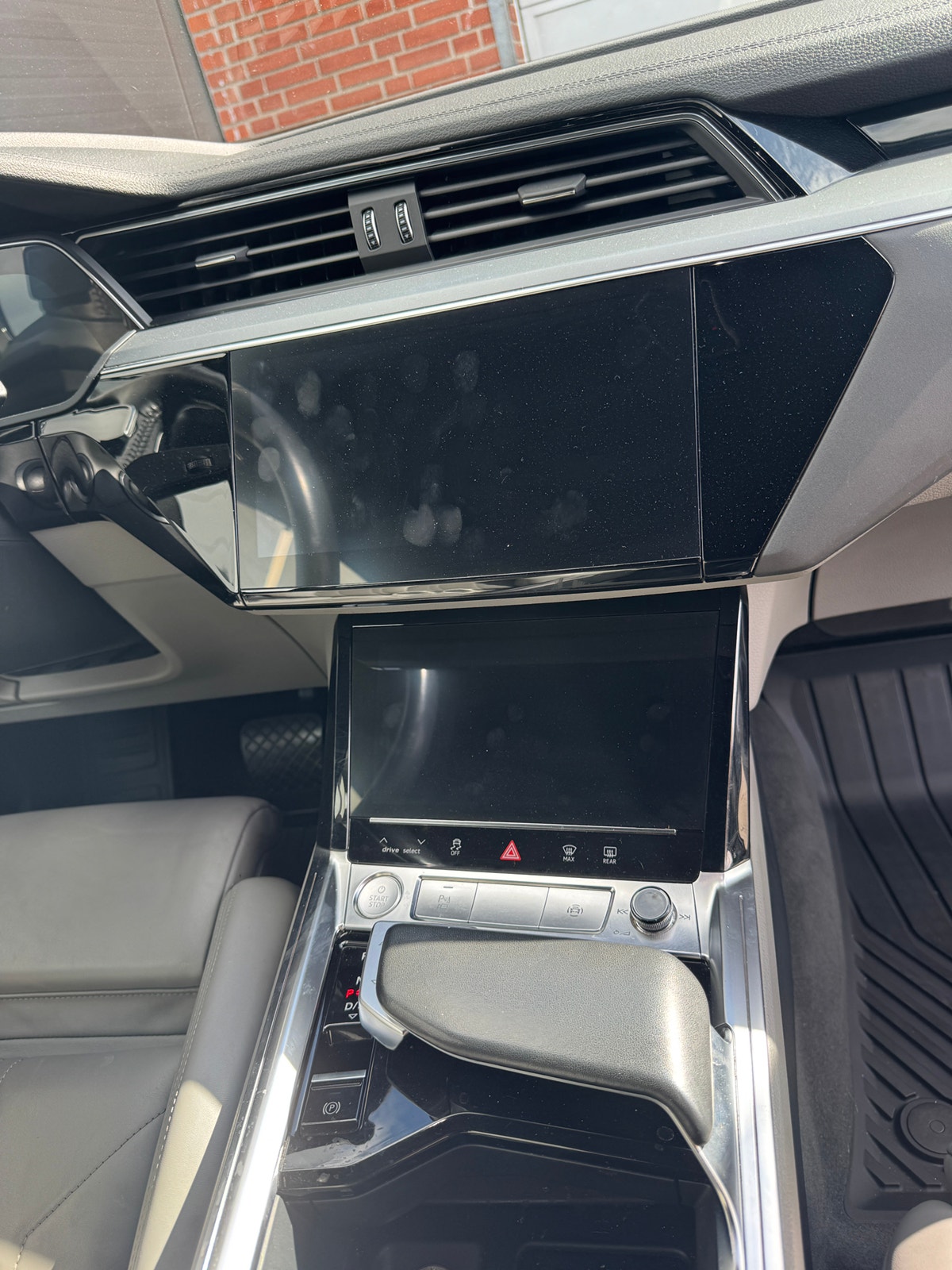 Audi e-tron 55 quattro, 408ps, 2019